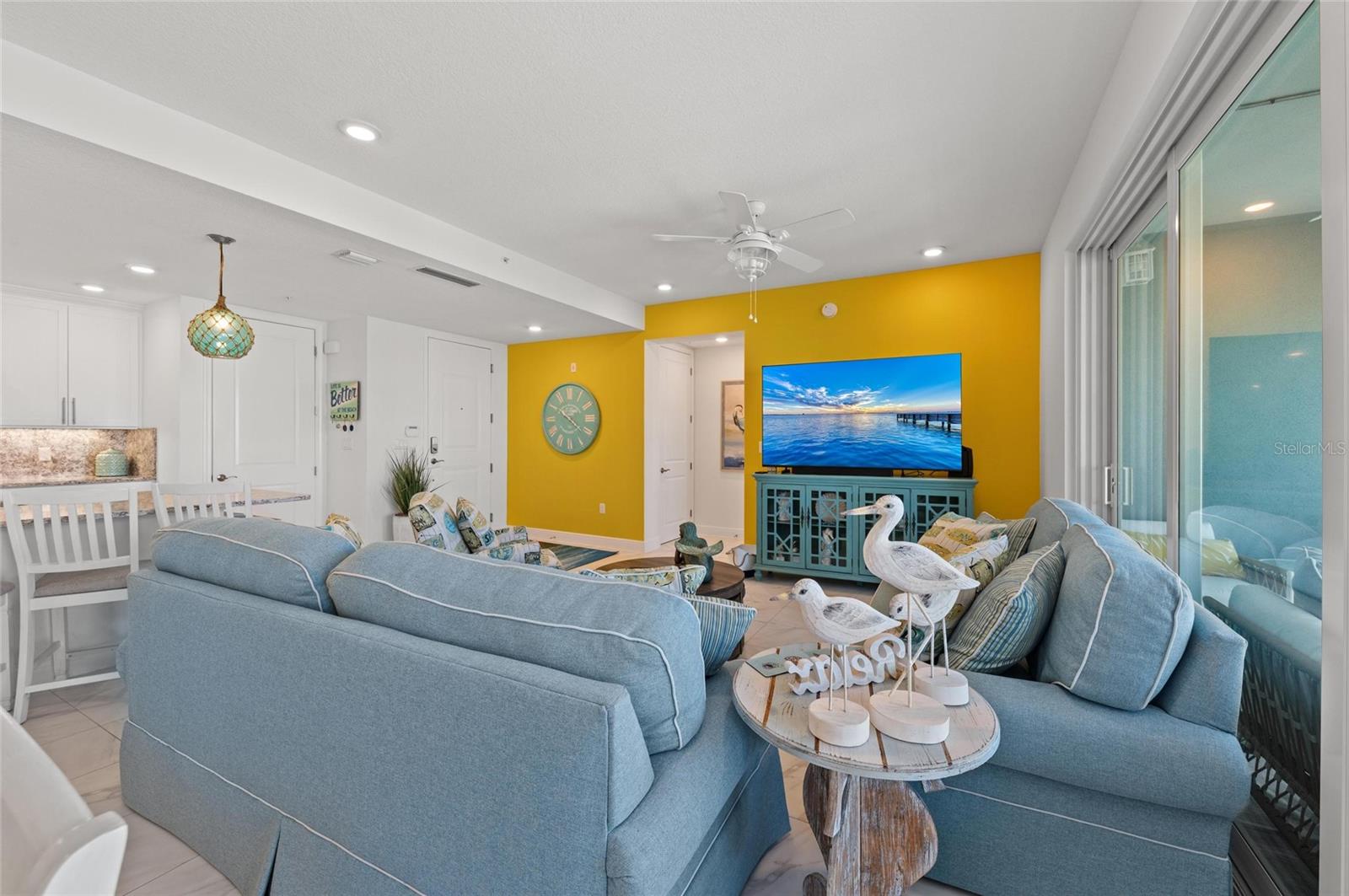 387 ARUBA CIR #301