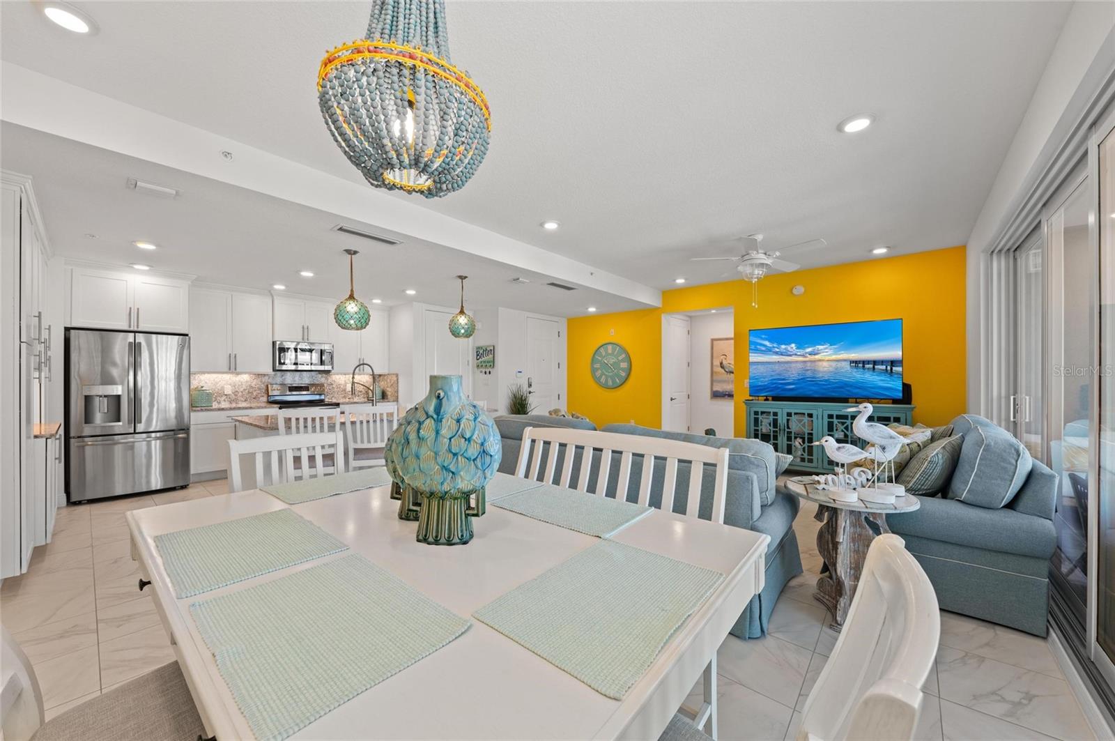 387 ARUBA CIR #301