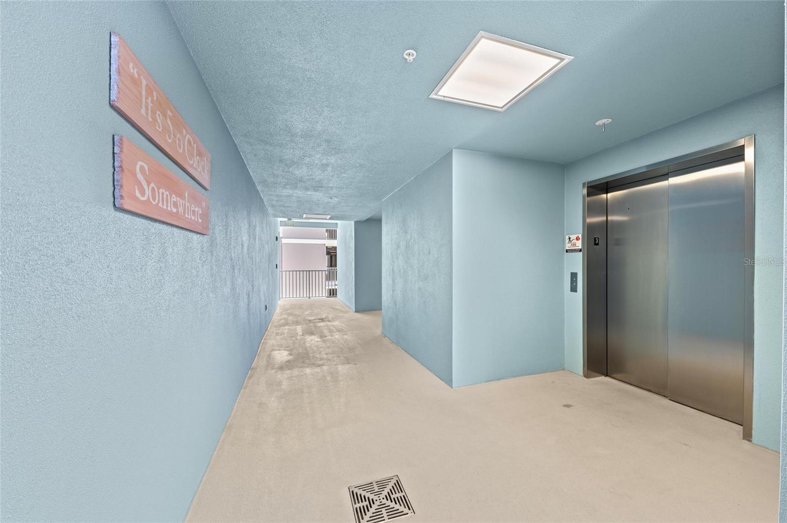 387 ARUBA CIR #301