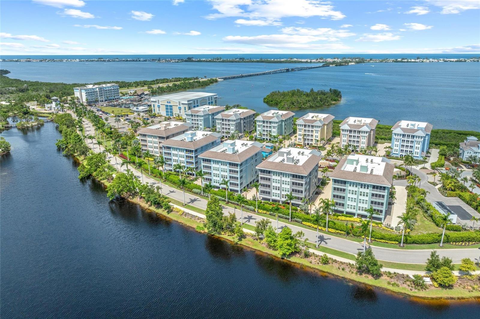 387 ARUBA CIR #301