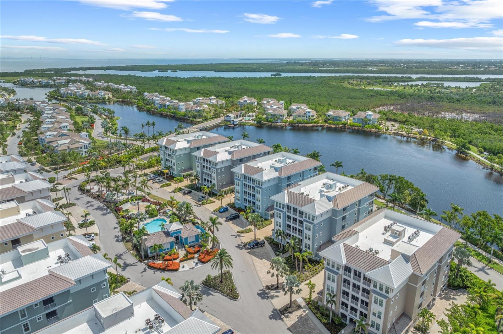 387 ARUBA CIR #301