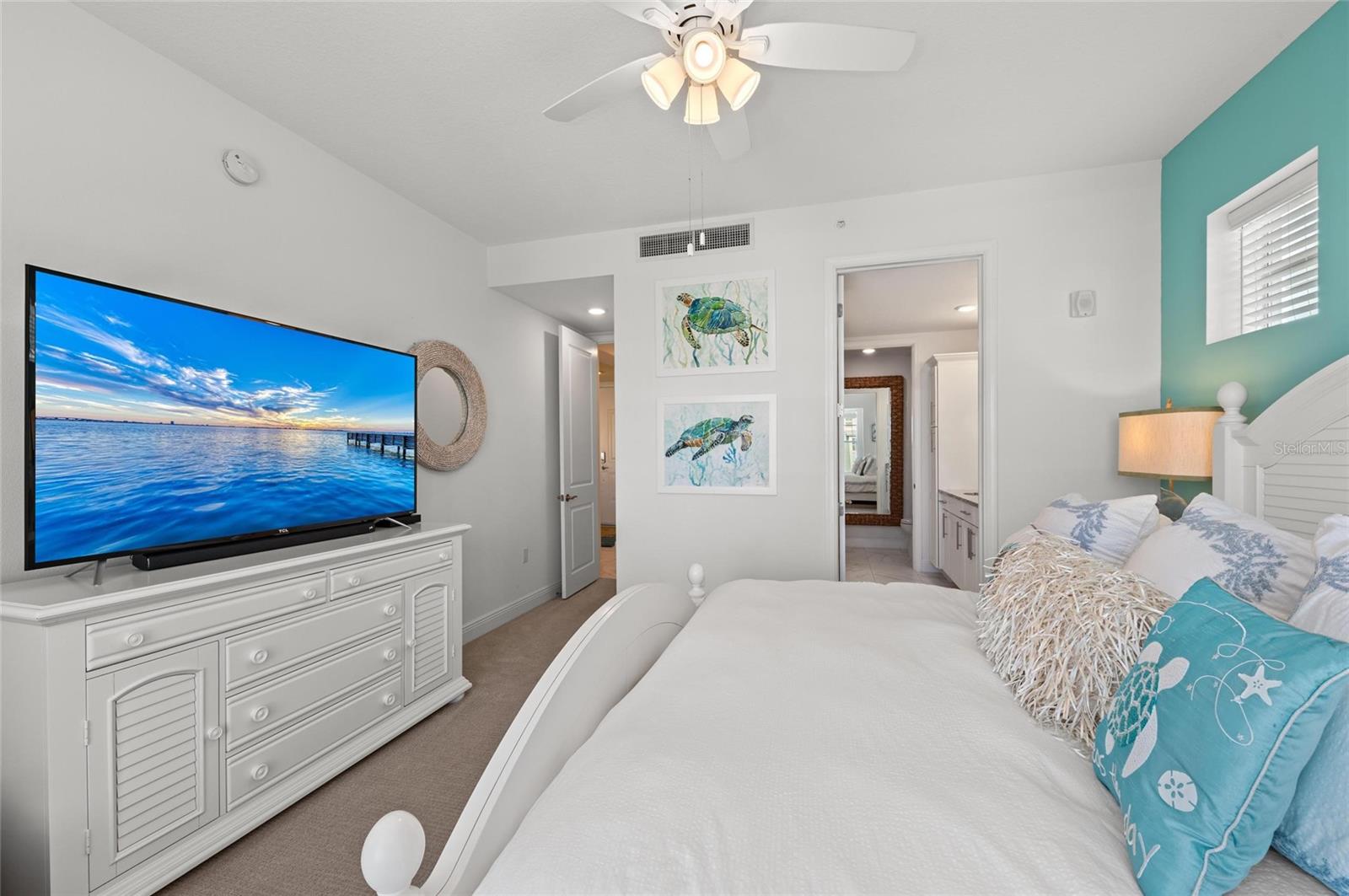 387 ARUBA CIR #301