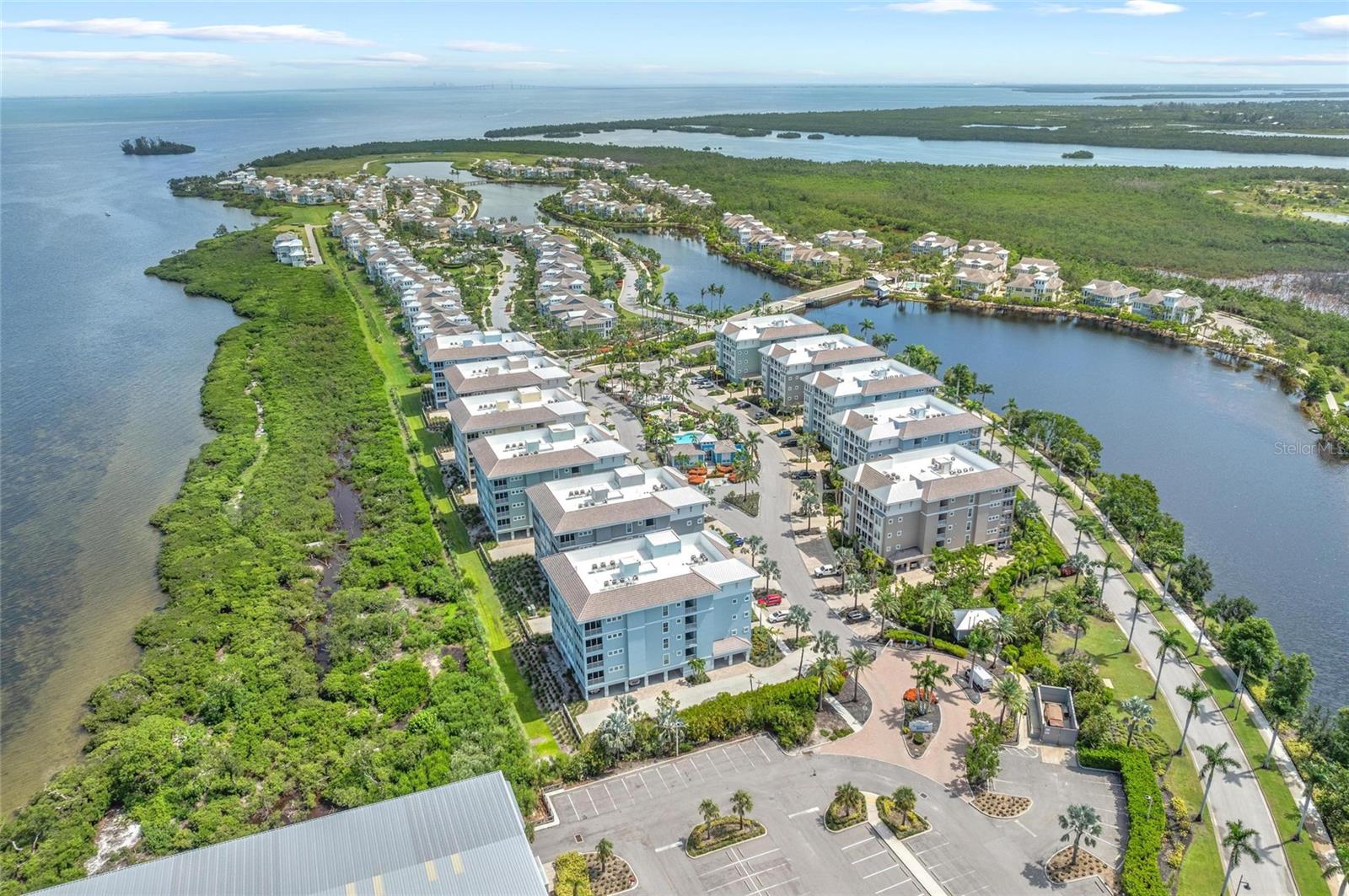 387 ARUBA CIR #301
