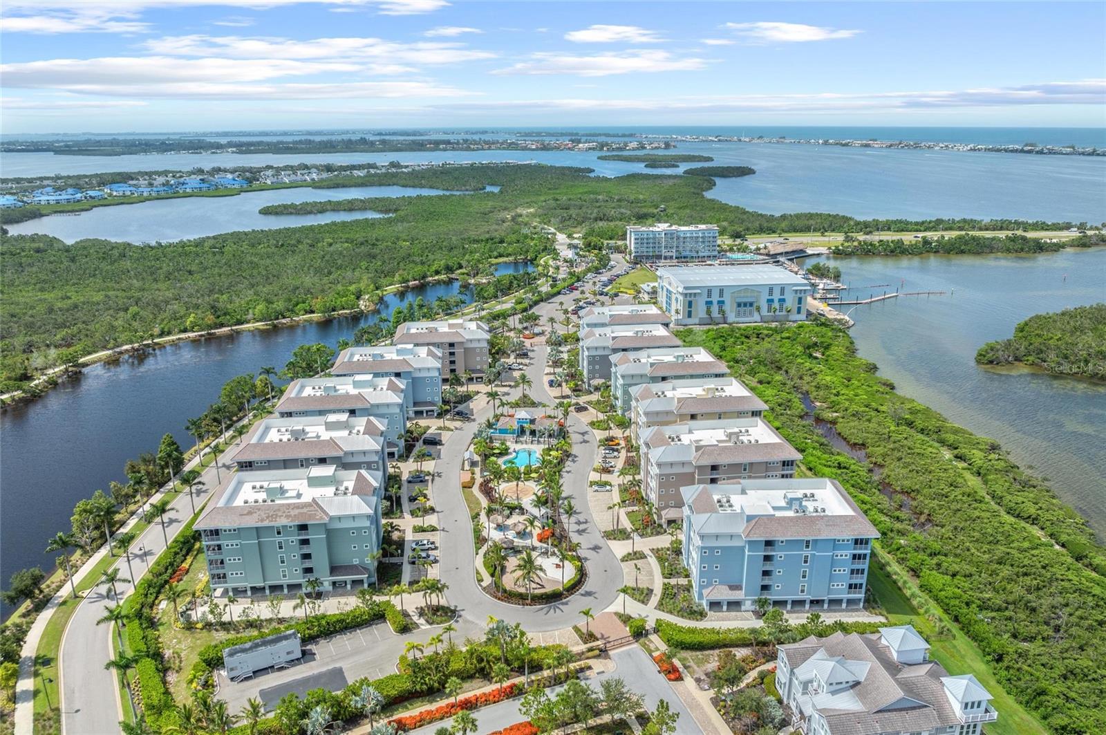 387 ARUBA CIR #301