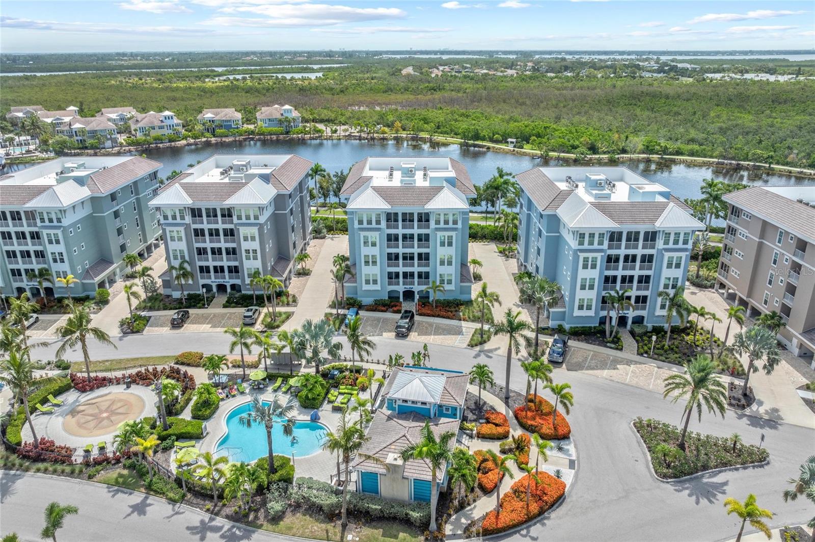 387 ARUBA CIR #301