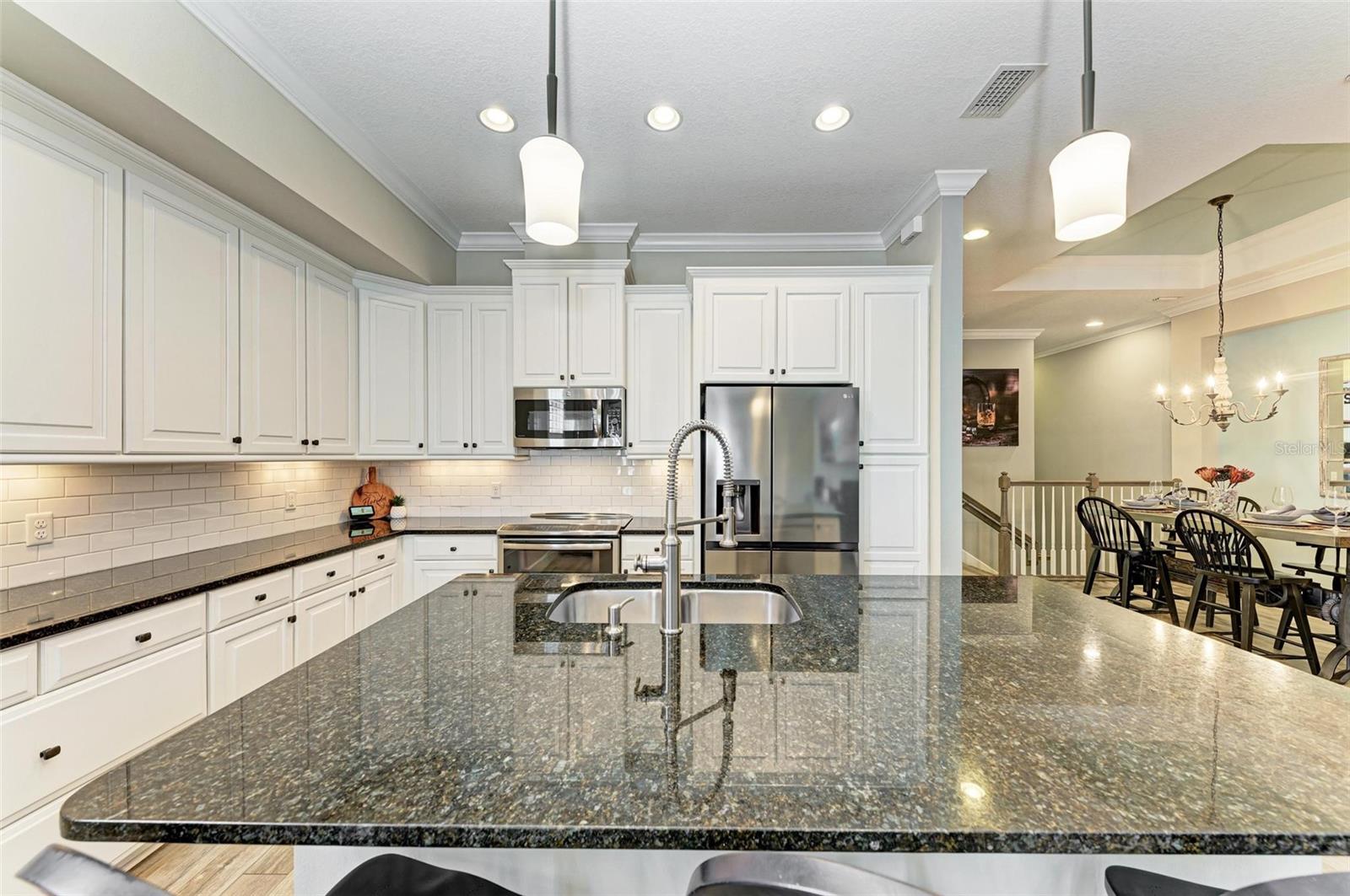 367 COMPASS POINT DR #201