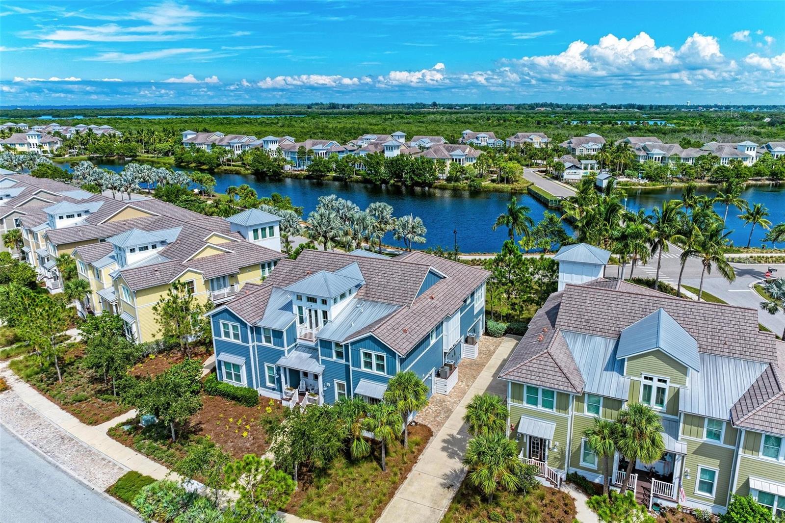 367 COMPASS POINT DR #201