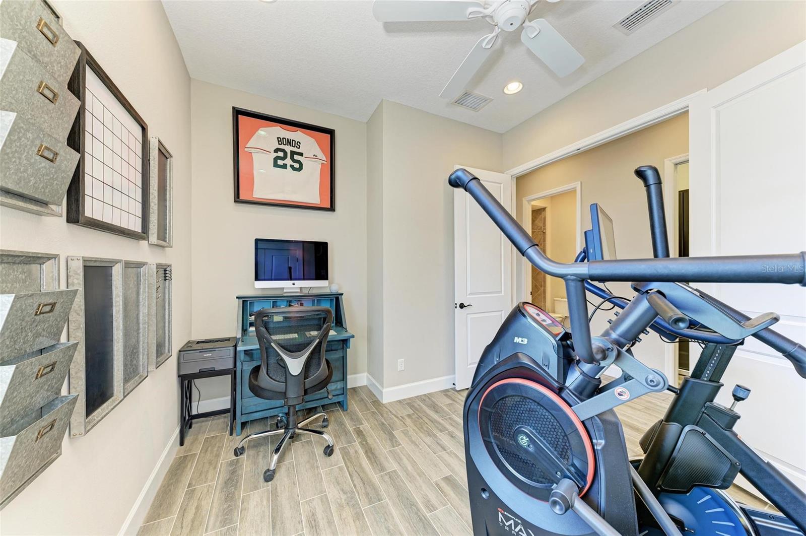 367 COMPASS POINT DR #201