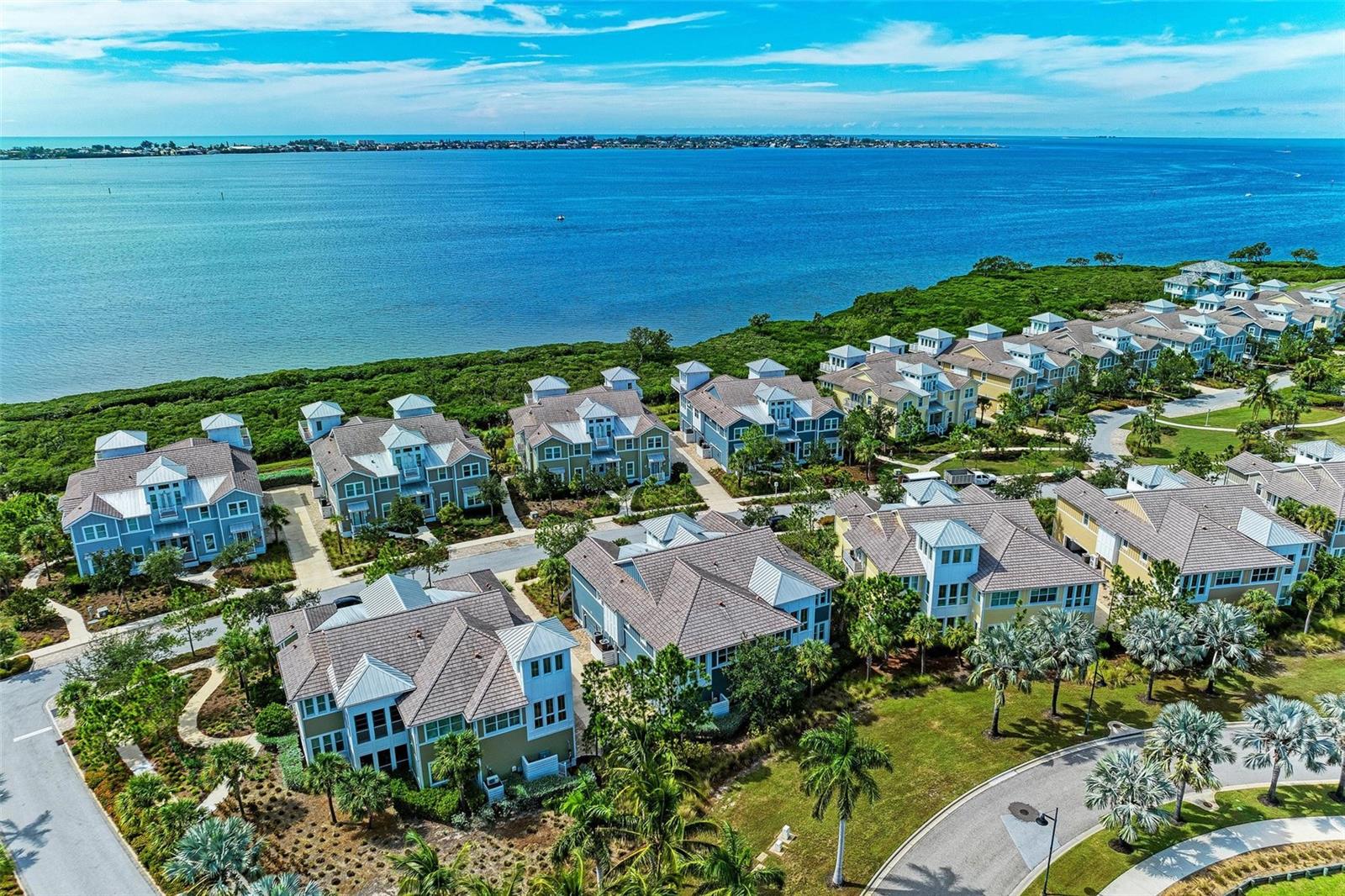 367 COMPASS POINT DR #201