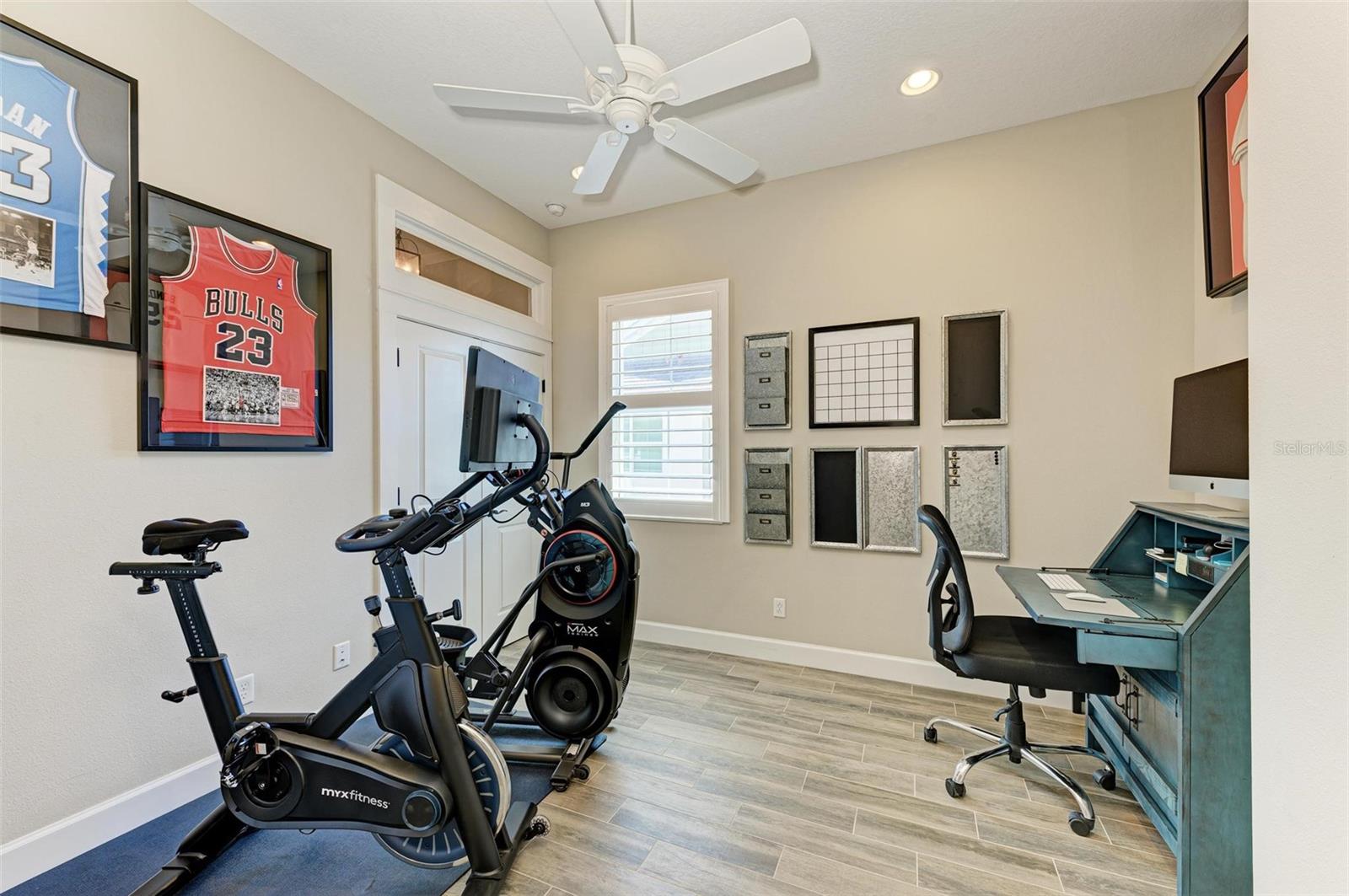 367 COMPASS POINT DR #201