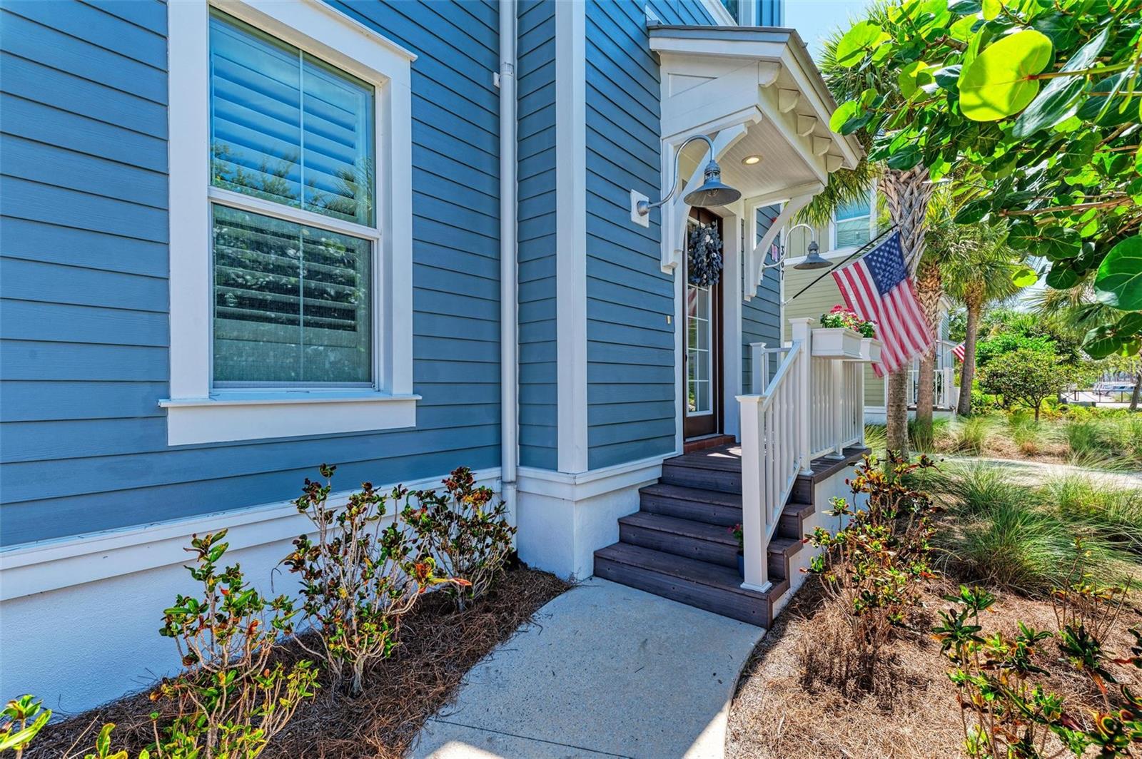 367 COMPASS POINT DR #201