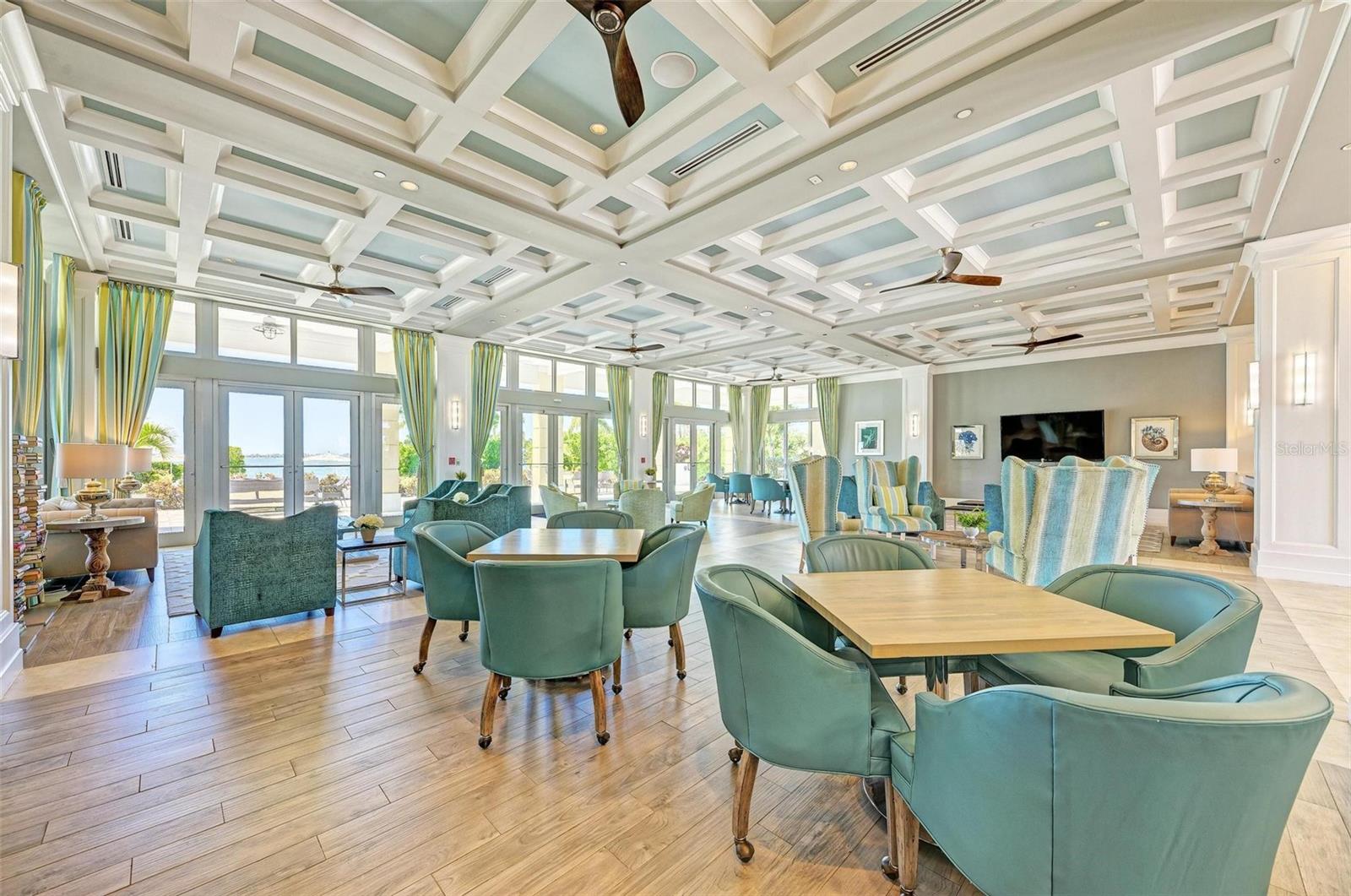 367 COMPASS POINT DR #201