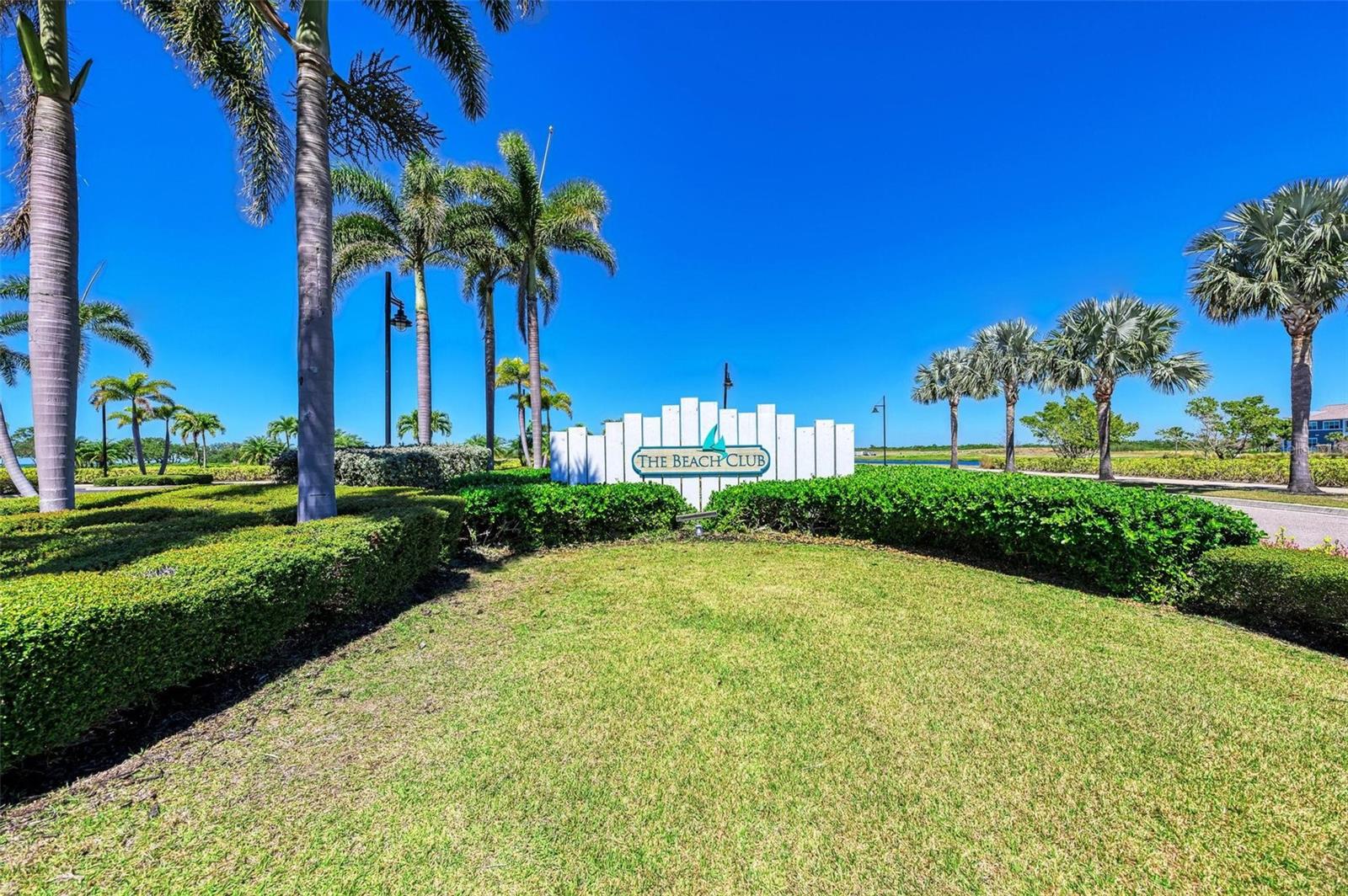 367 COMPASS POINT DR #201