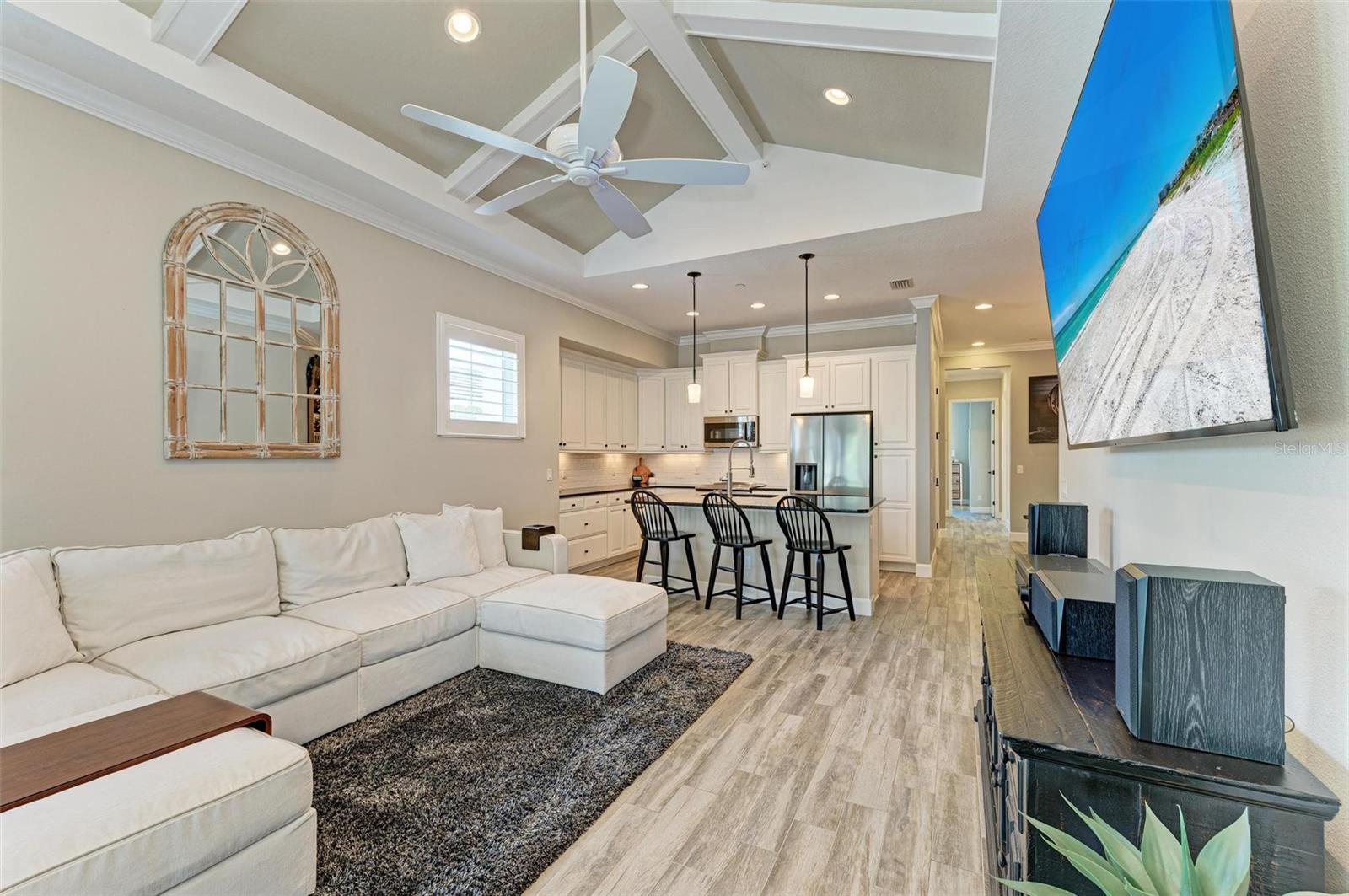 367 COMPASS POINT DR #201
