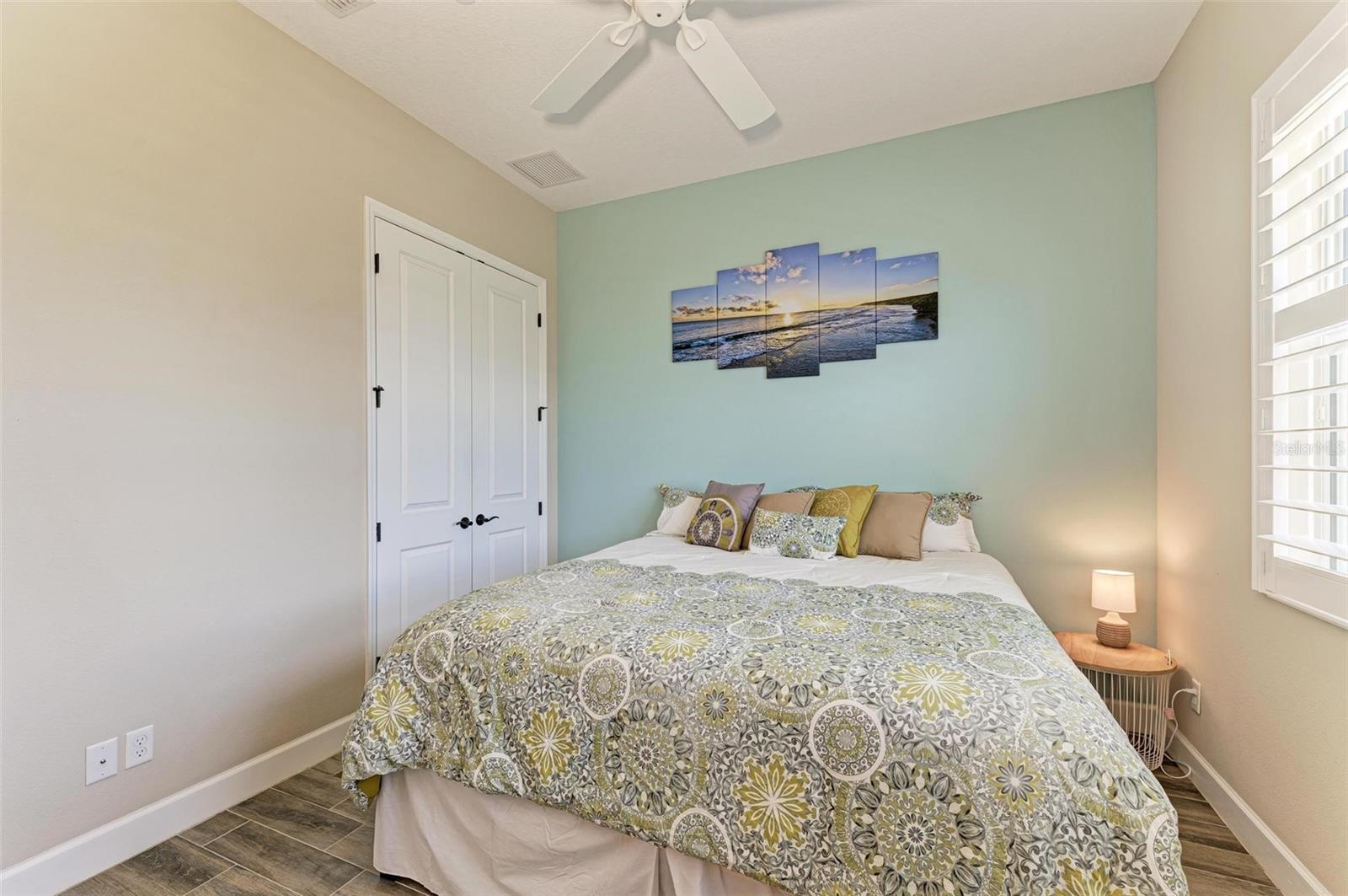 367 COMPASS POINT DR #201