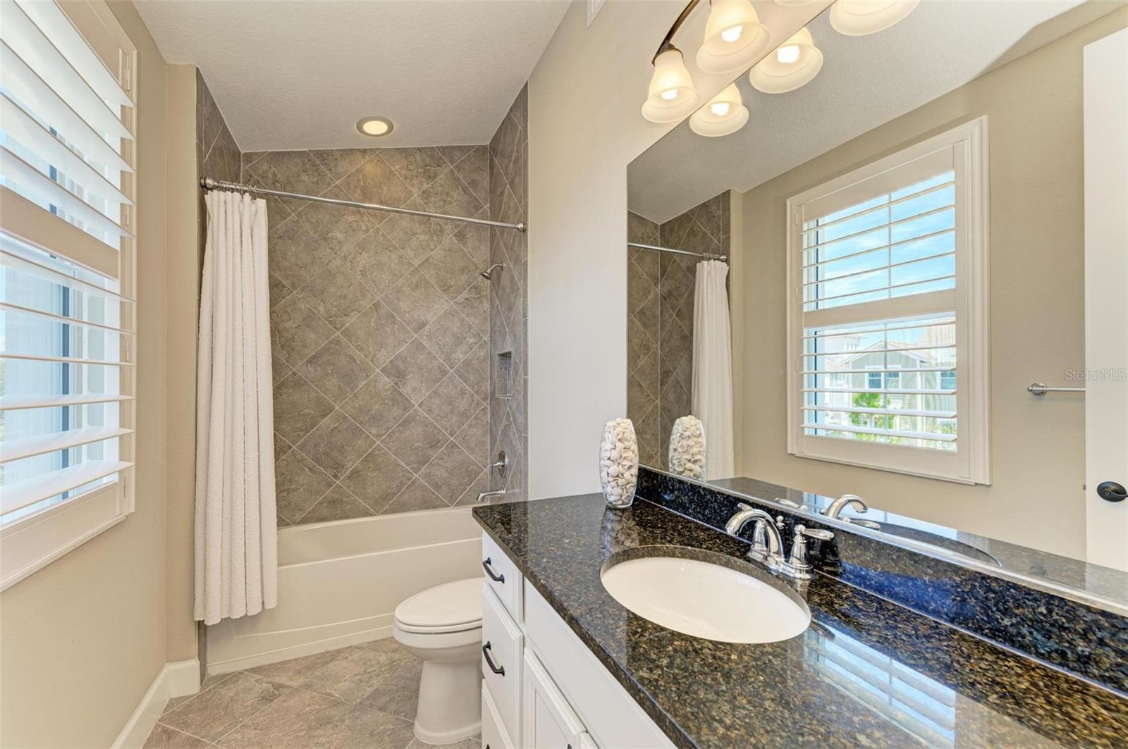 367 COMPASS POINT DR #201