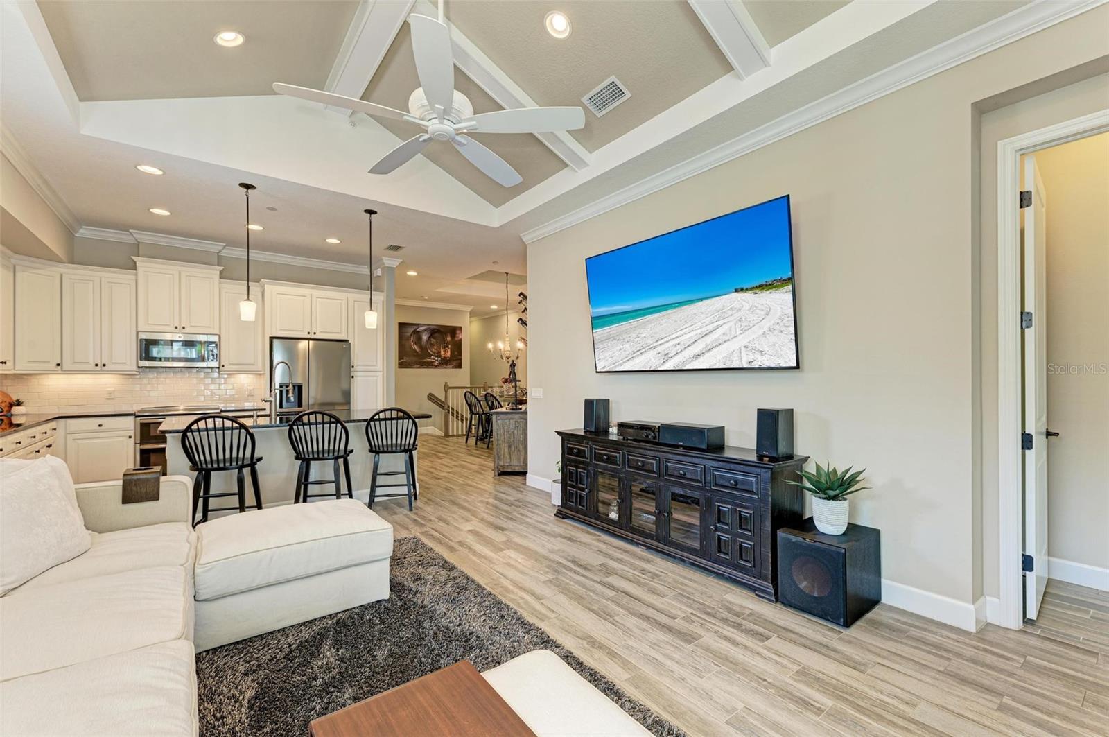 367 COMPASS POINT DR #201