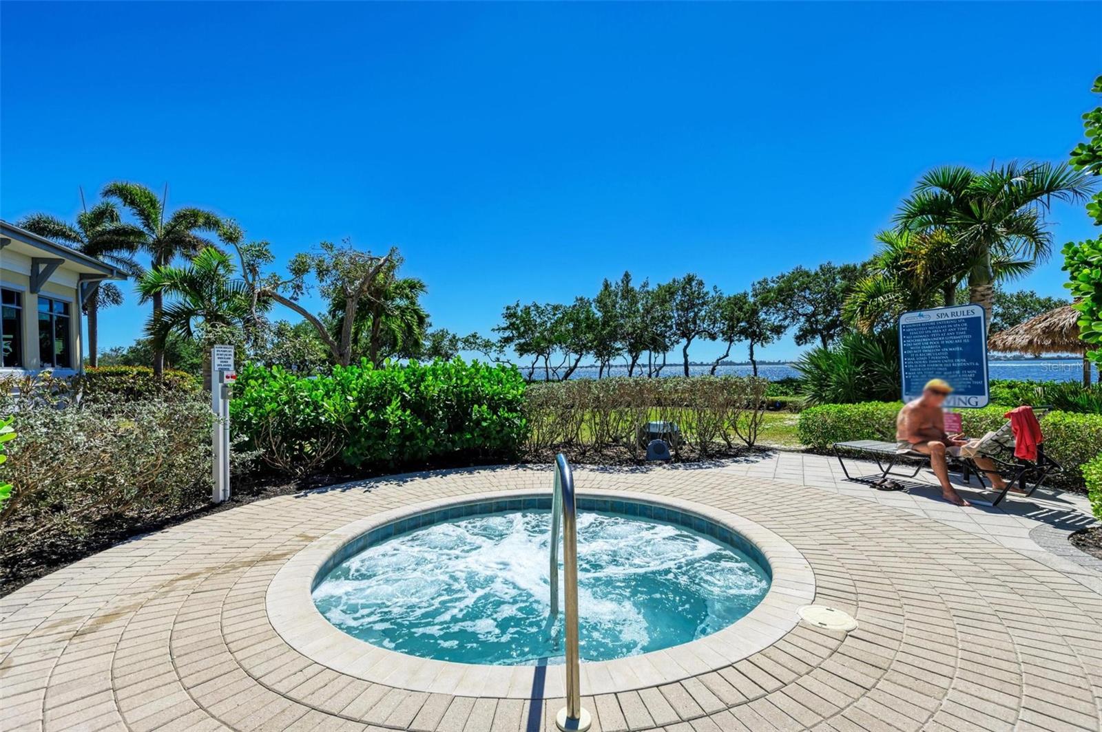 367 COMPASS POINT DR #201