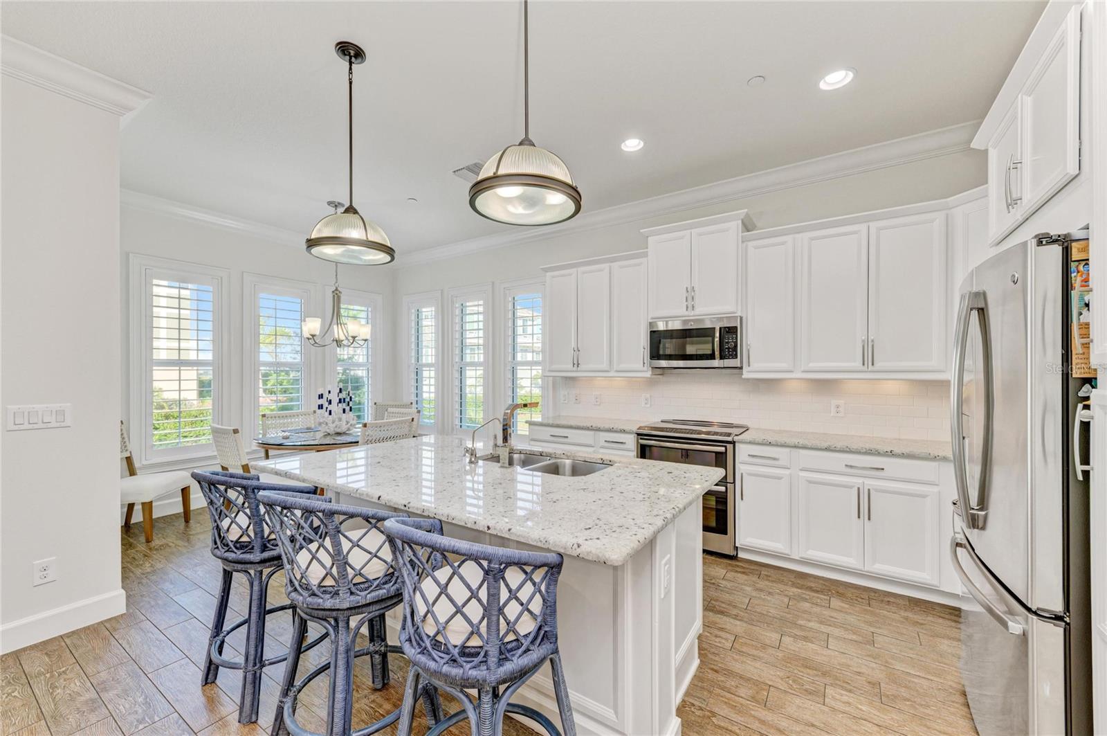 334 CASTAWAY CAY DR #101