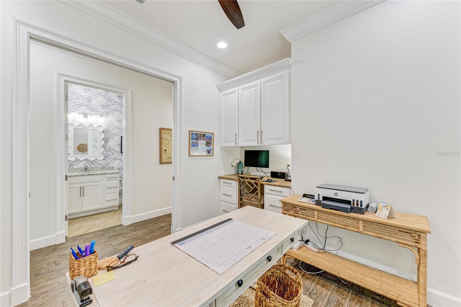 334 CASTAWAY CAY DR #101