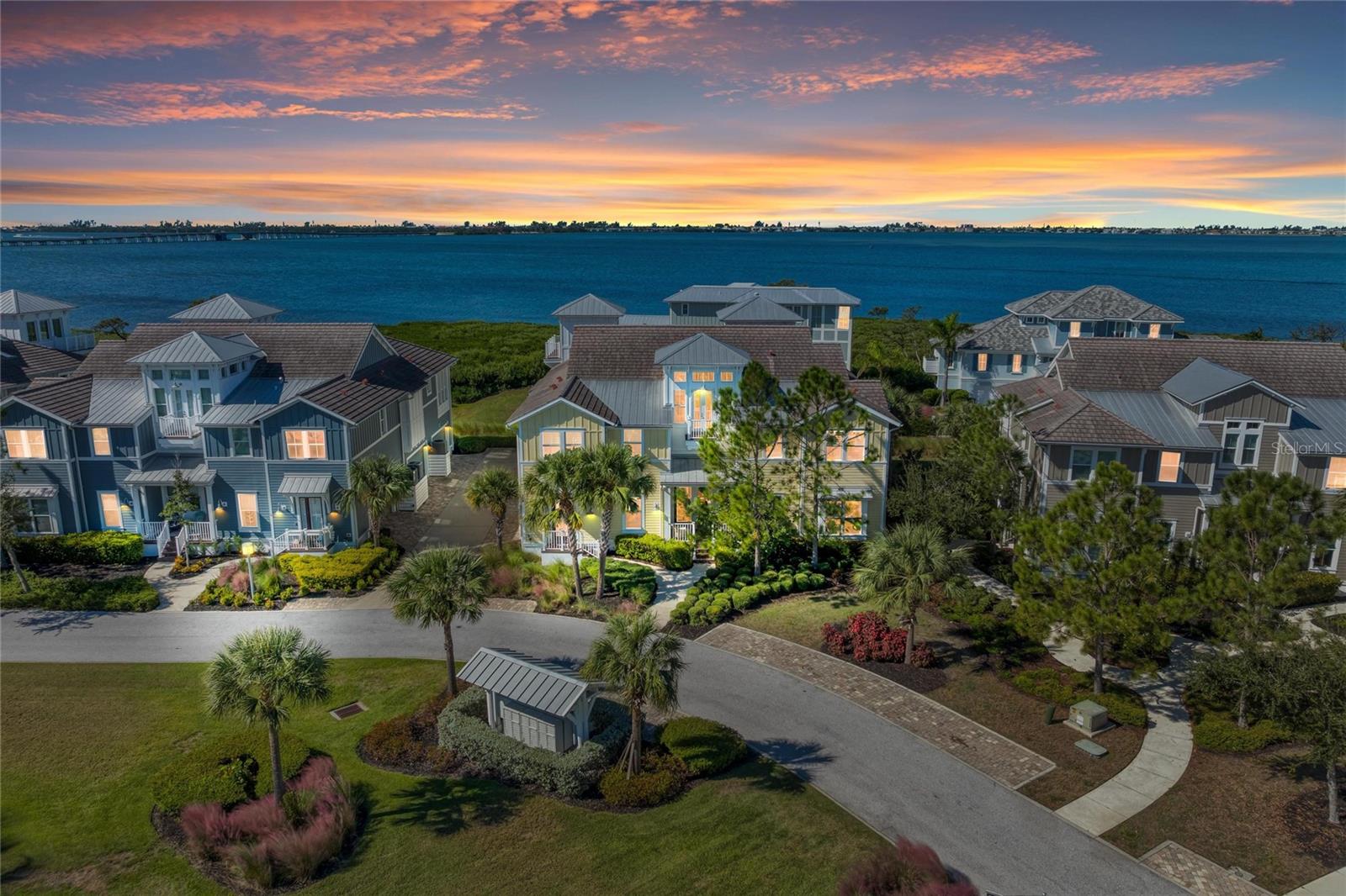 334 CASTAWAY CAY DR #101