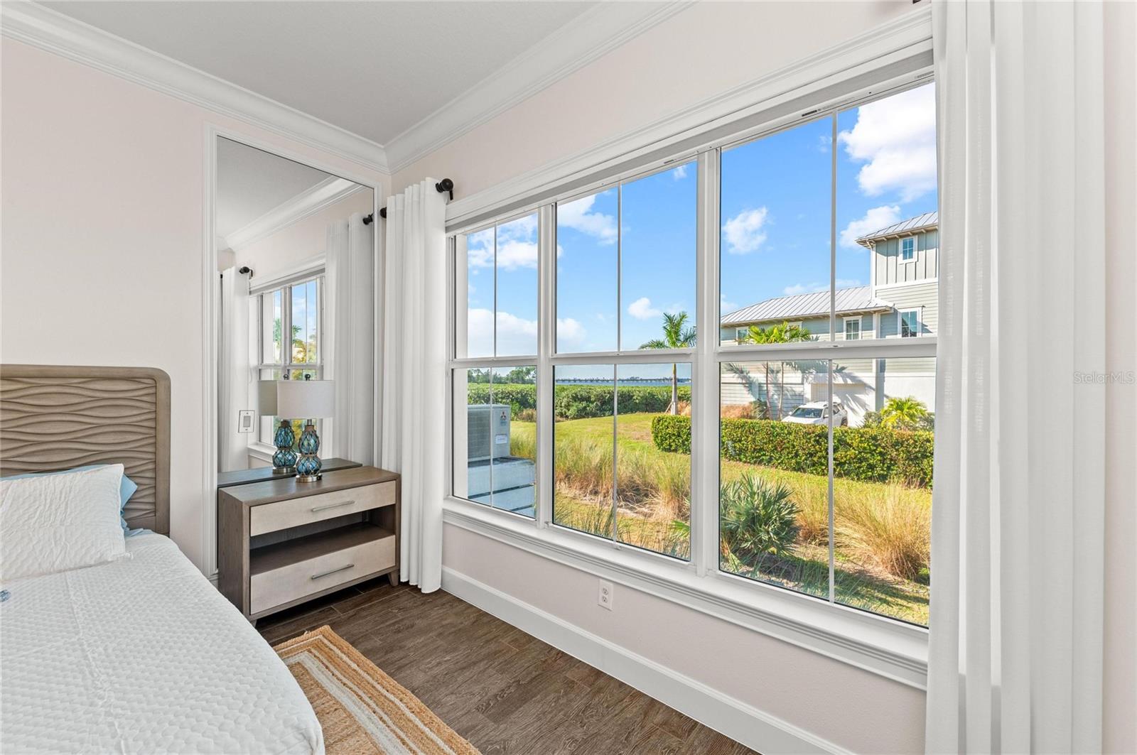 334 CASTAWAY CAY DR #101