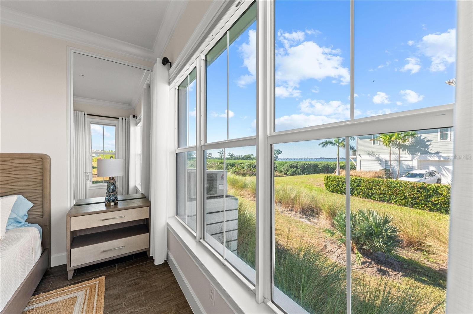 334 CASTAWAY CAY DR #101