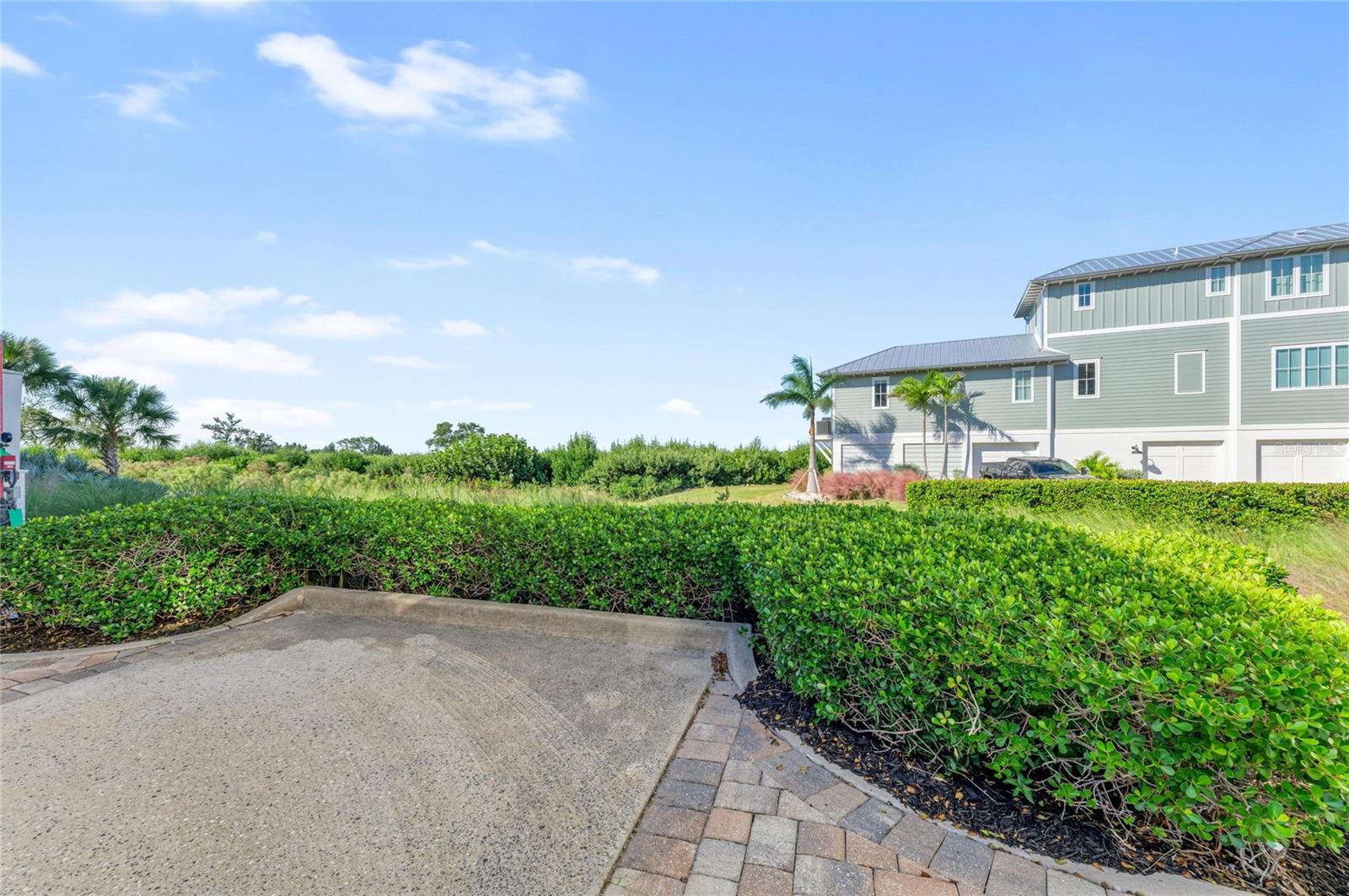 334 CASTAWAY CAY DR #101