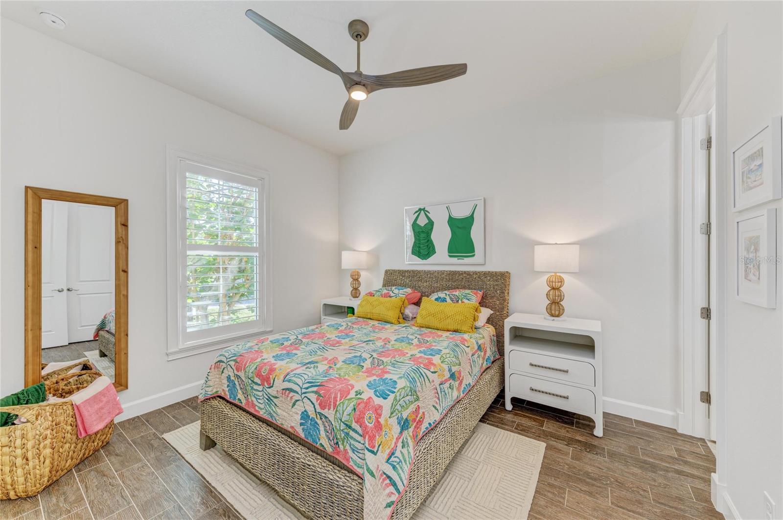 334 CASTAWAY CAY DR #101