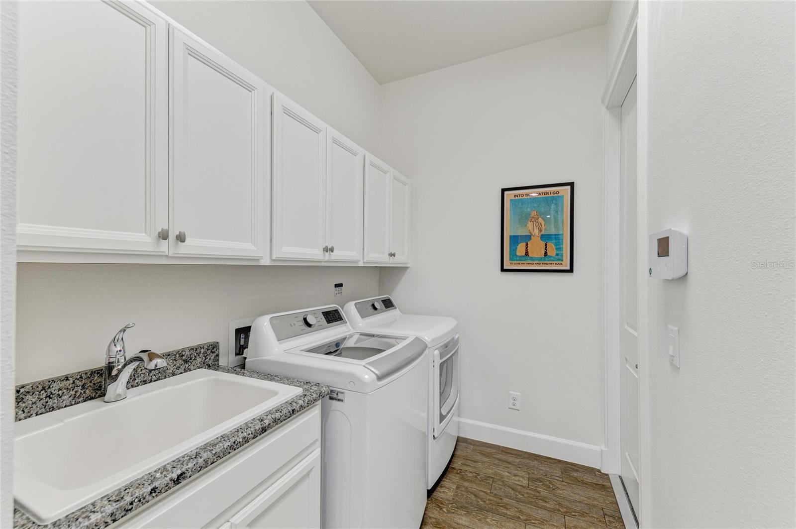 334 CASTAWAY CAY DR #101