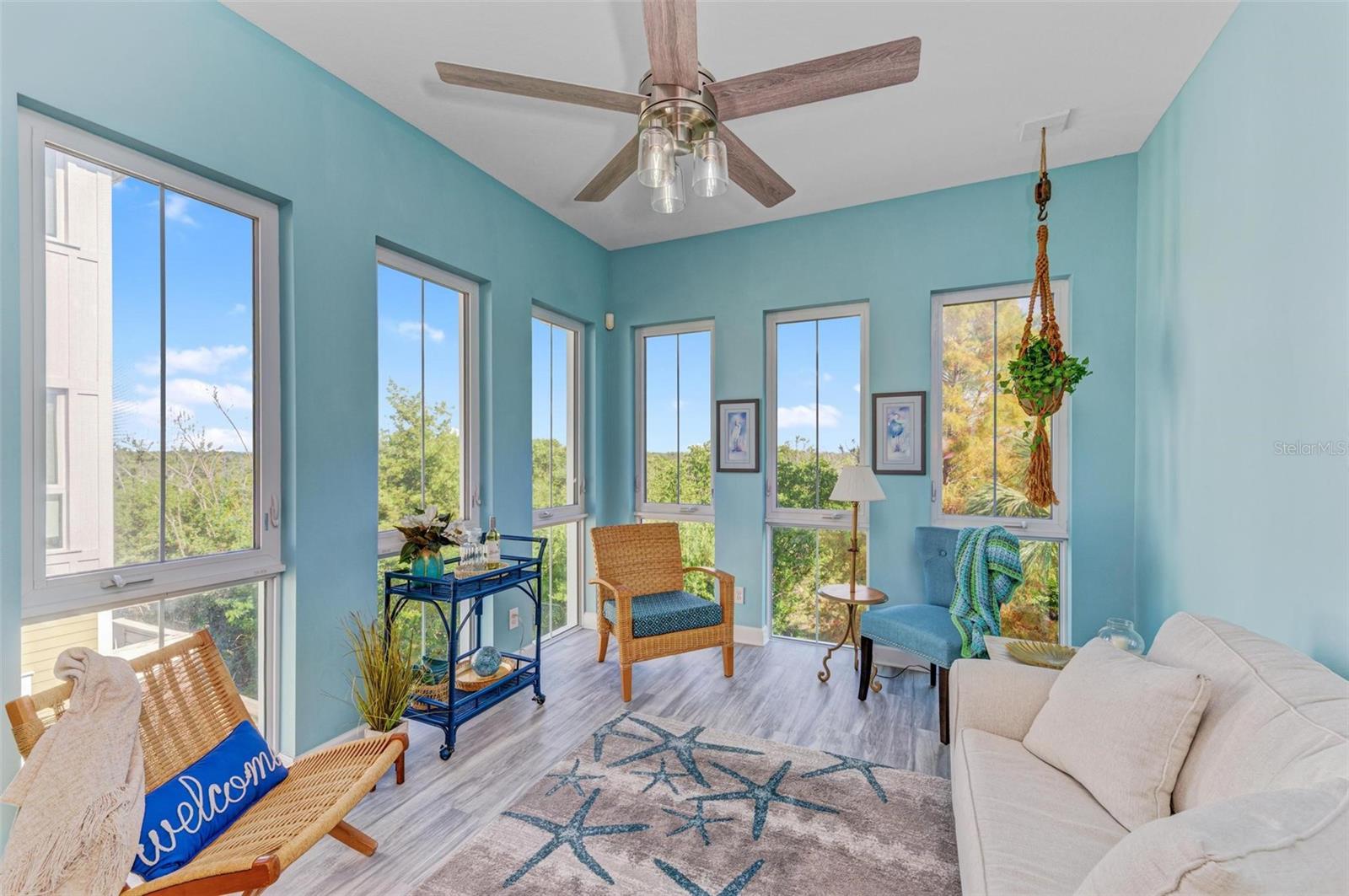 315 SAPPHIRE LAKE DR #201