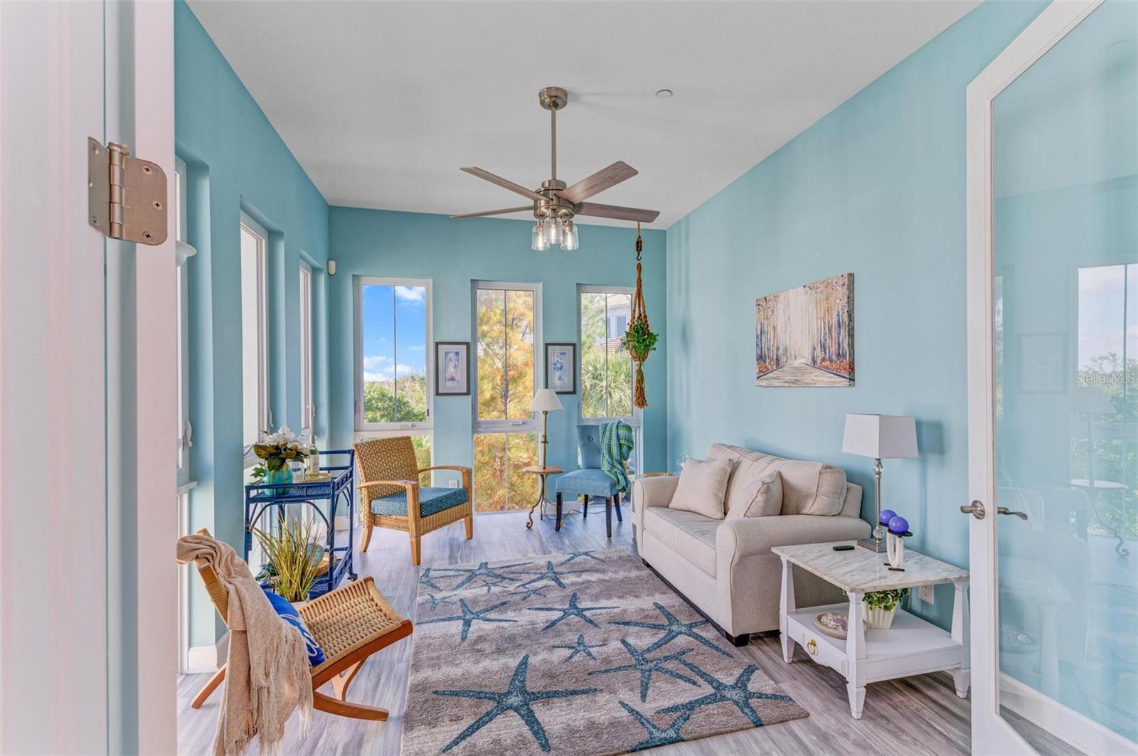 315 SAPPHIRE LAKE DR #201