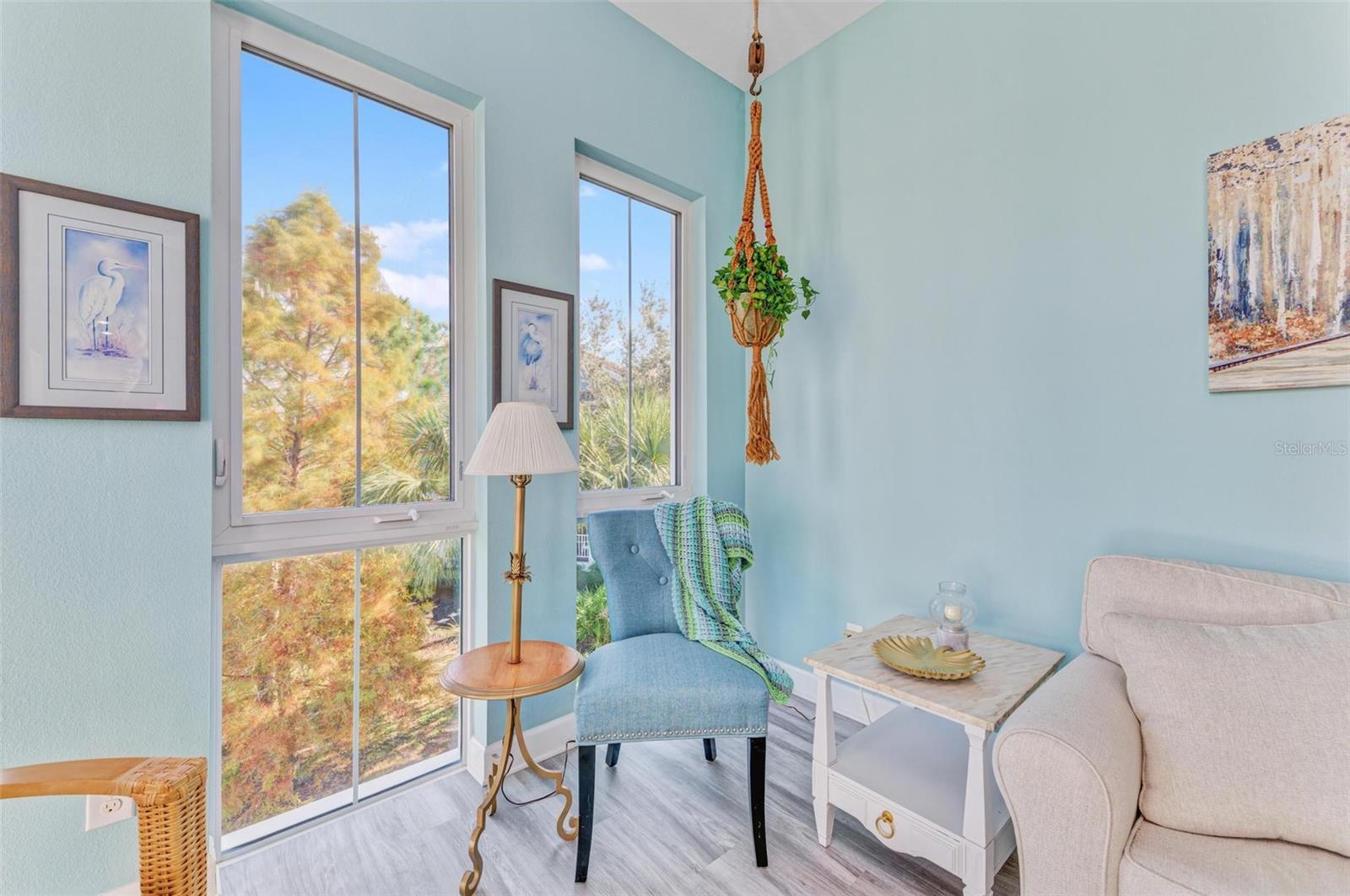 315 SAPPHIRE LAKE DR #201