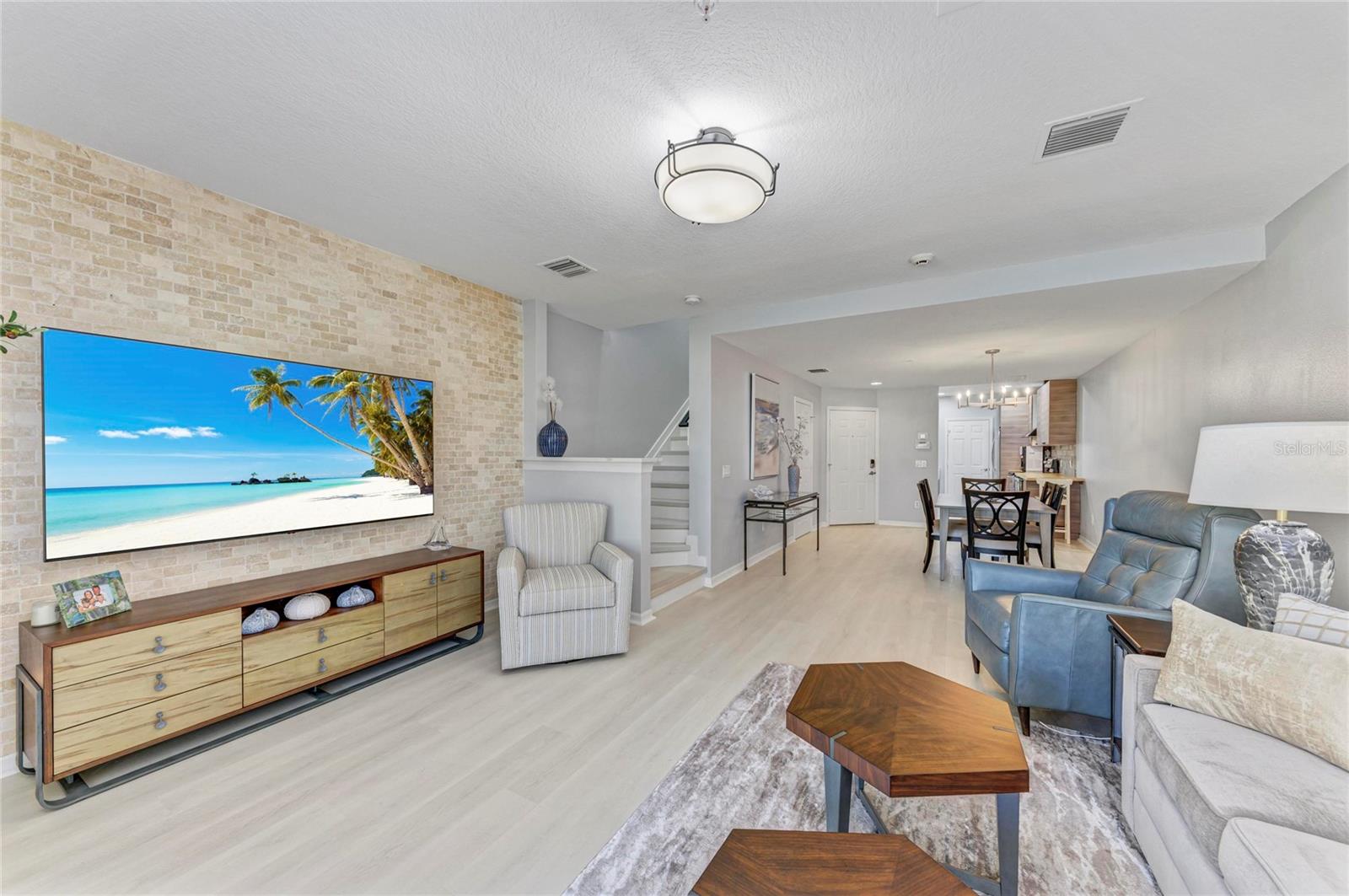 4024 OVERTURE CIR #486