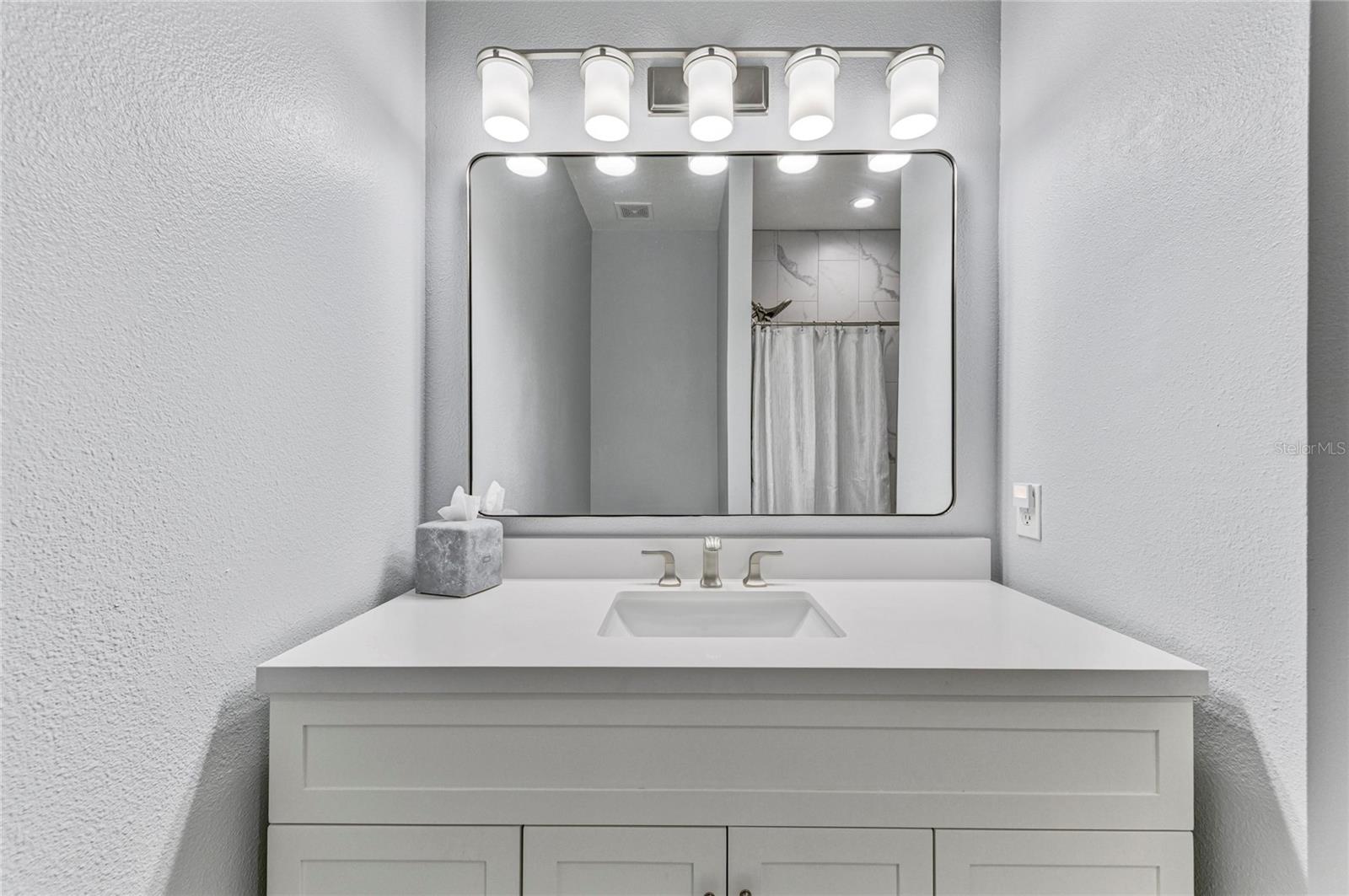 4024 OVERTURE CIR #486