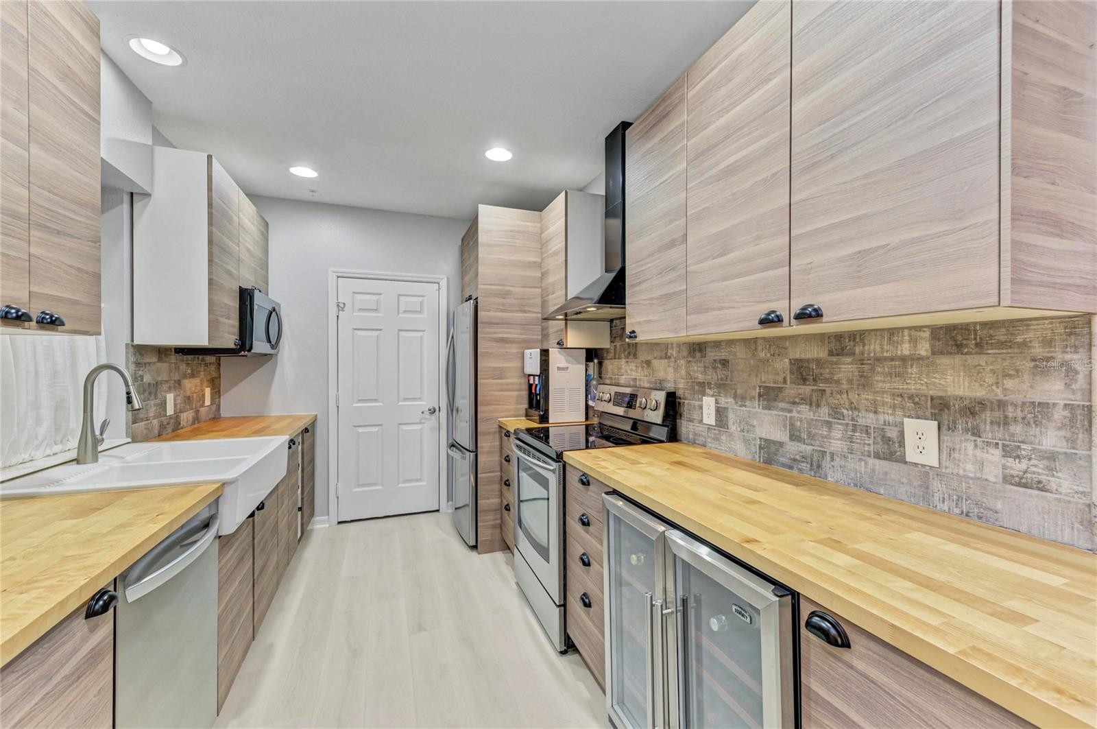 4024 OVERTURE CIR #486