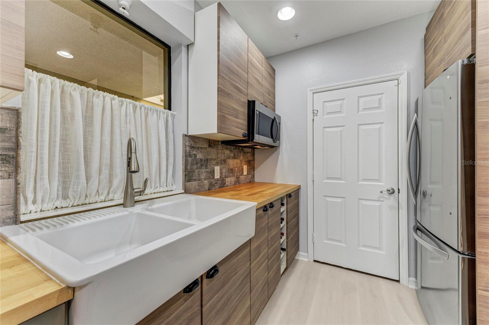 4024 OVERTURE CIR #486