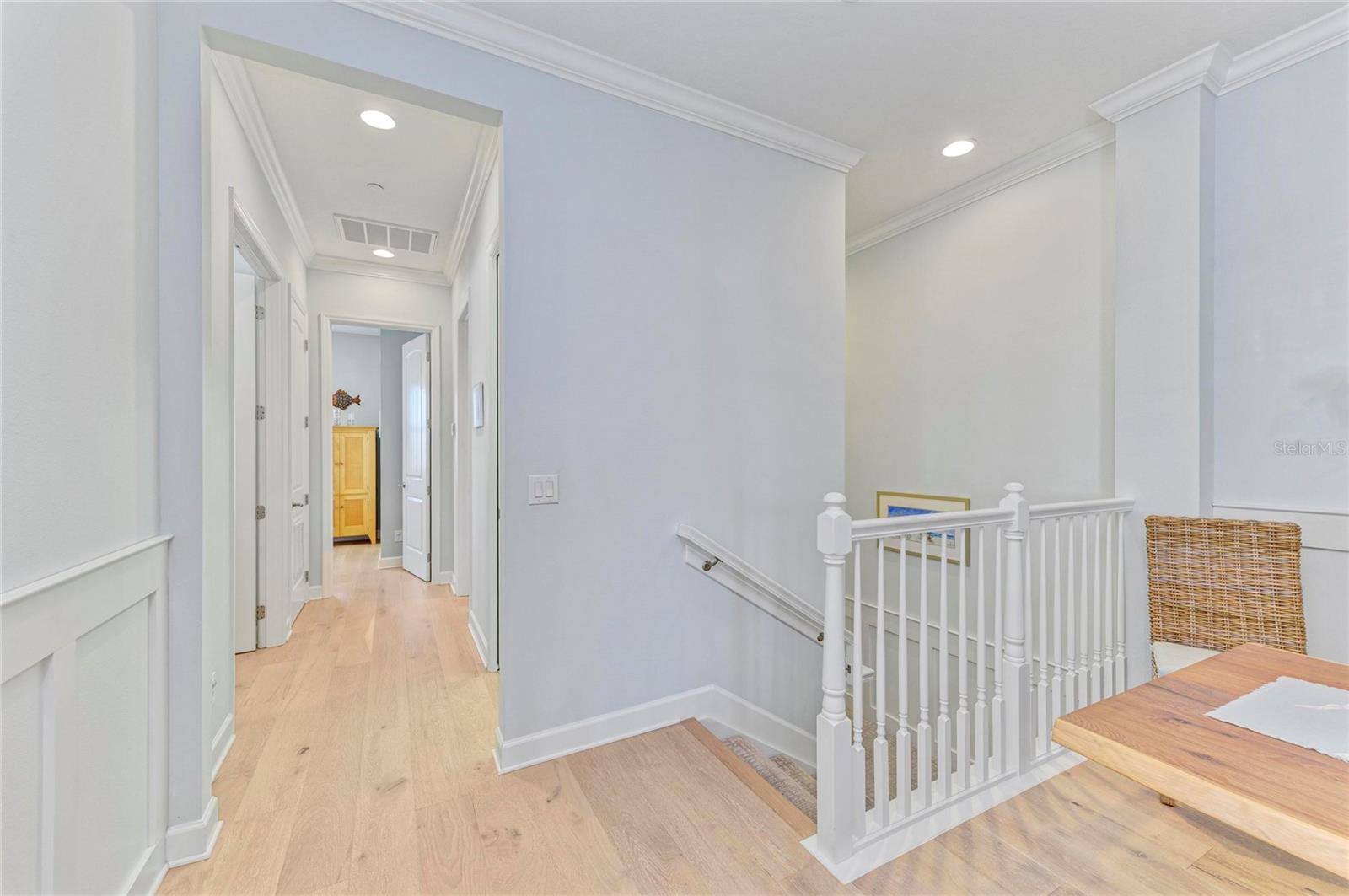 348 SAPPHIRE LAKE DR #201