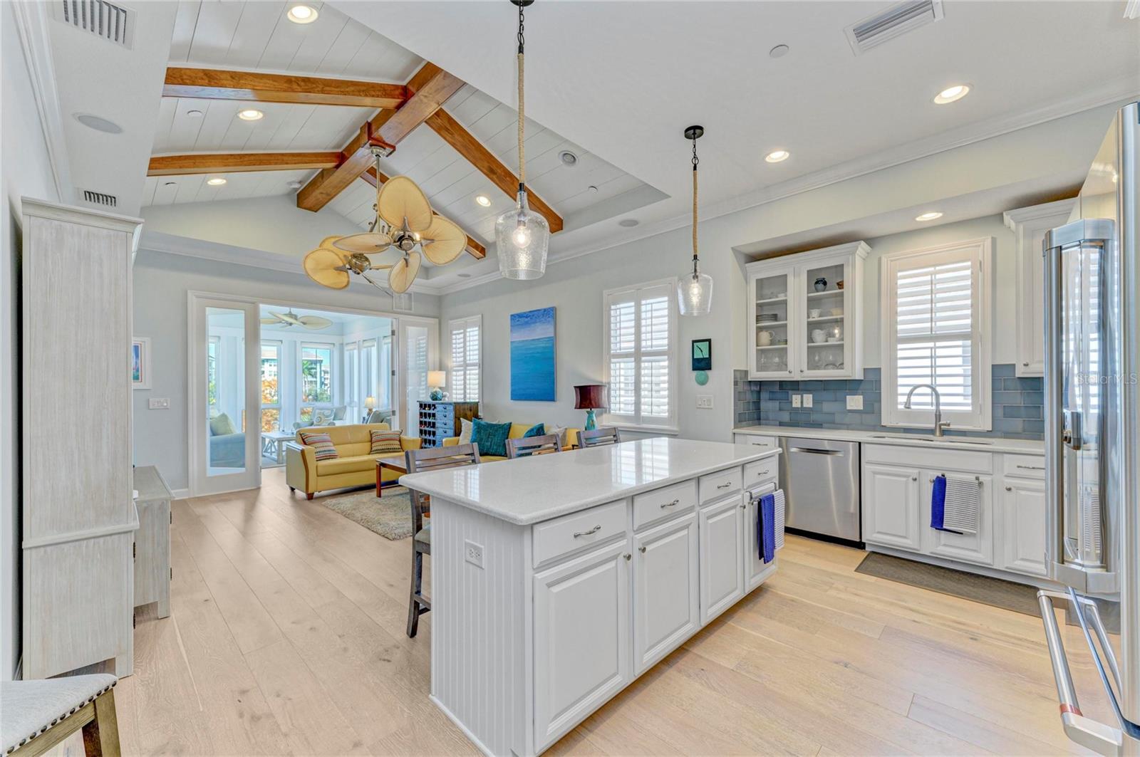 348 SAPPHIRE LAKE DR #201