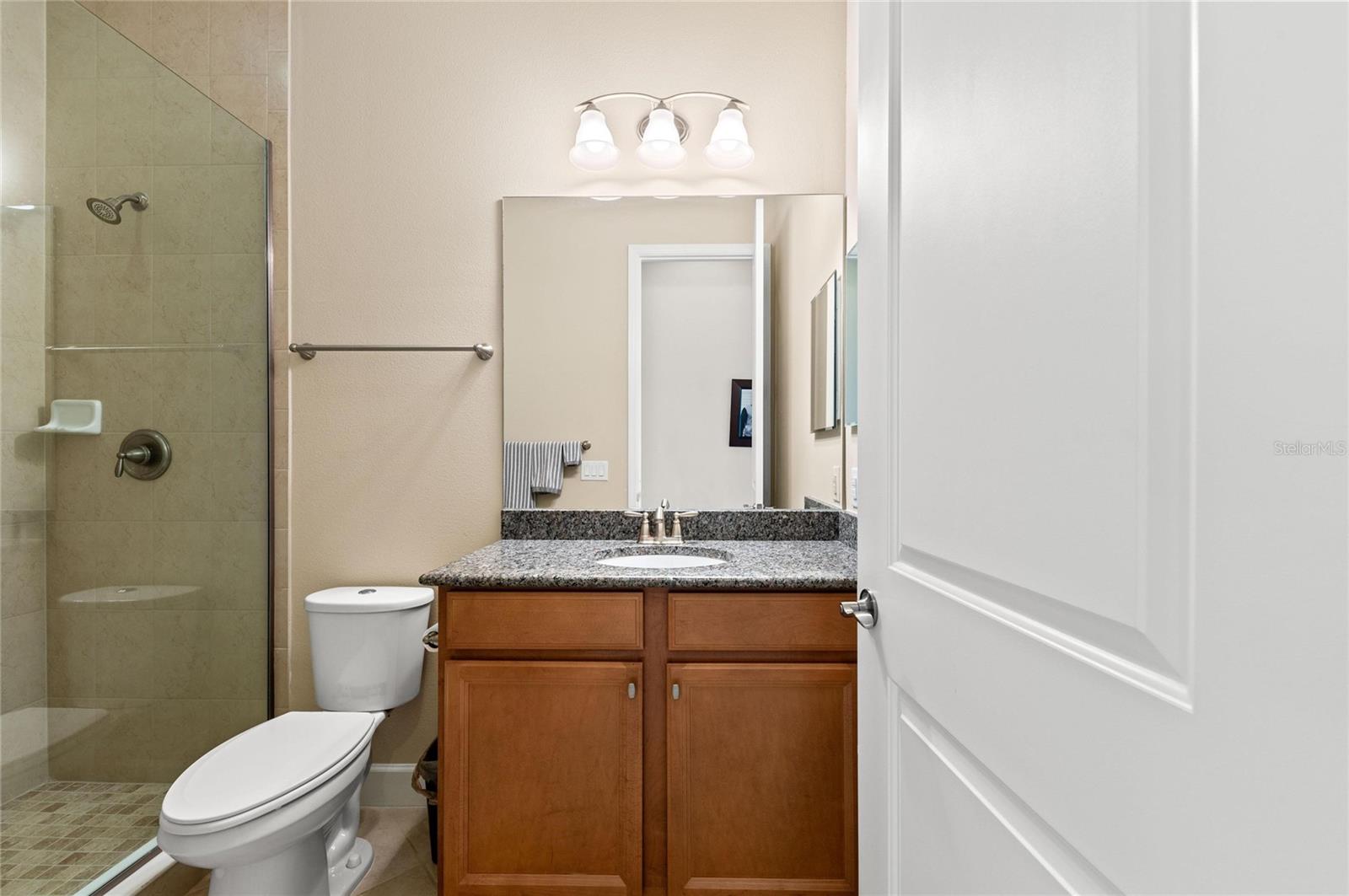 266 SAPPHIRE LAKE DR #202