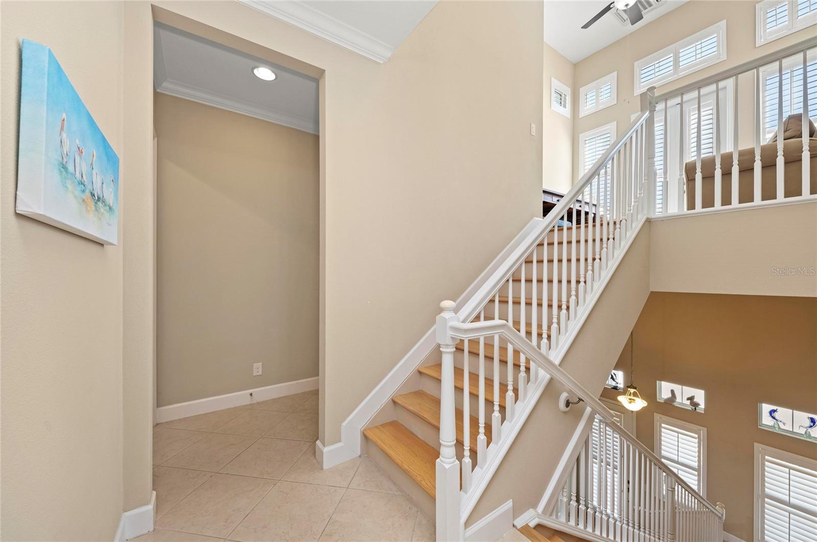 266 SAPPHIRE LAKE DR #202