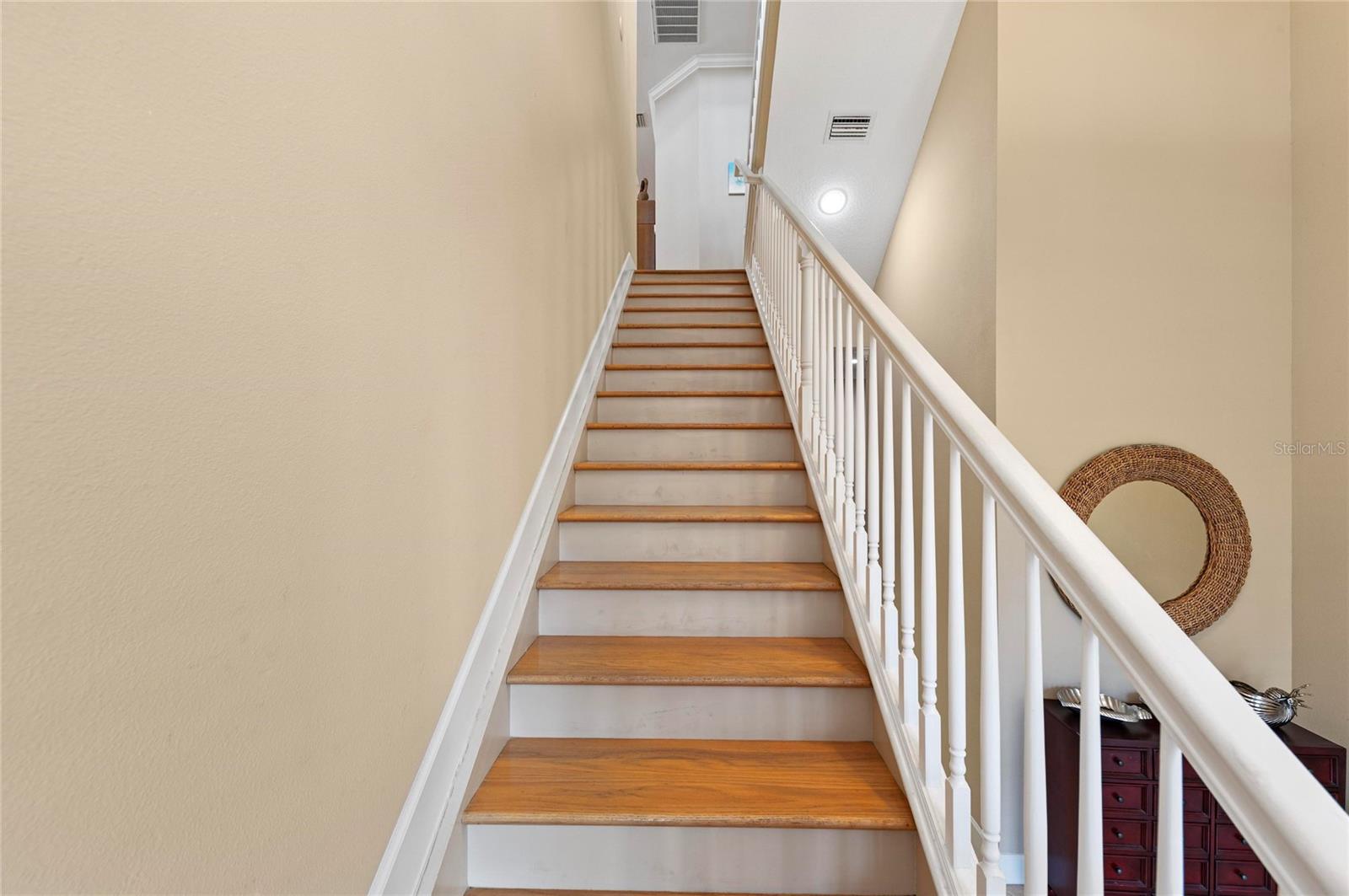 266 SAPPHIRE LAKE DR #202