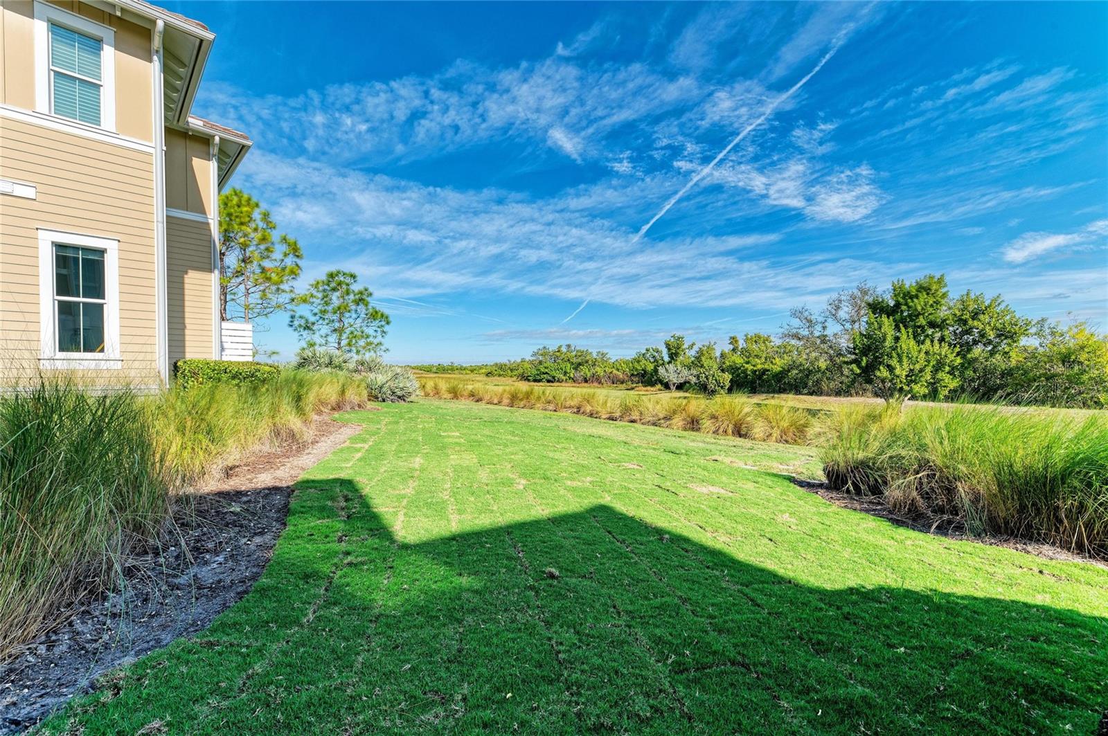 229 SAPPHIRE LAKE #101