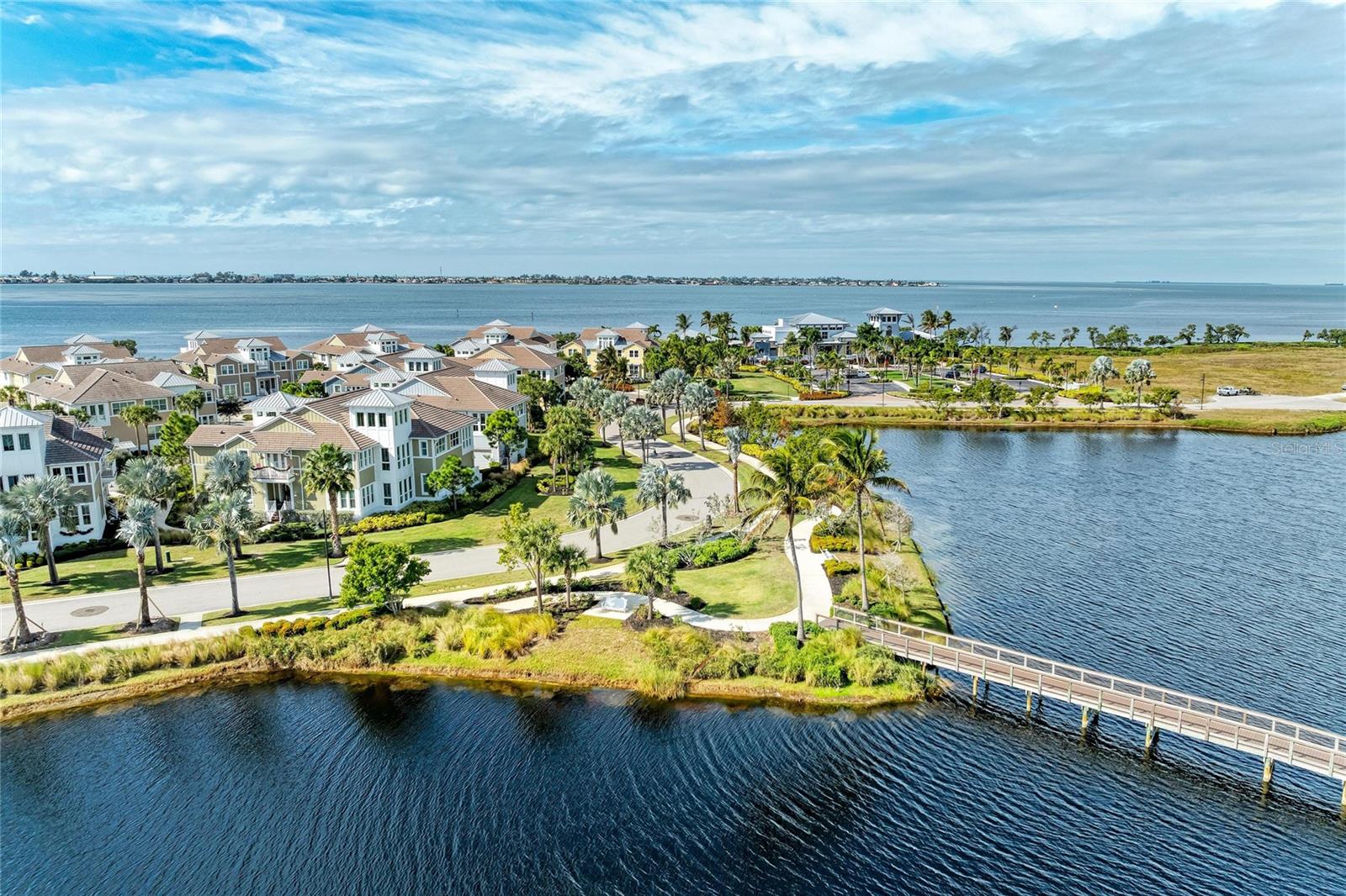 229 SAPPHIRE LAKE #101