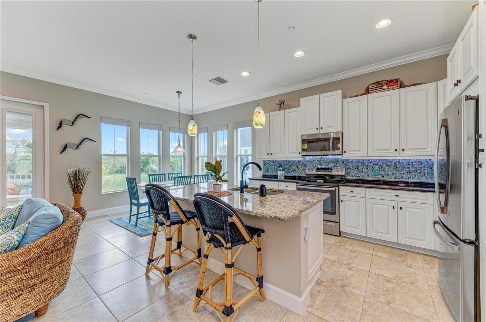 229 SAPPHIRE LAKE #101