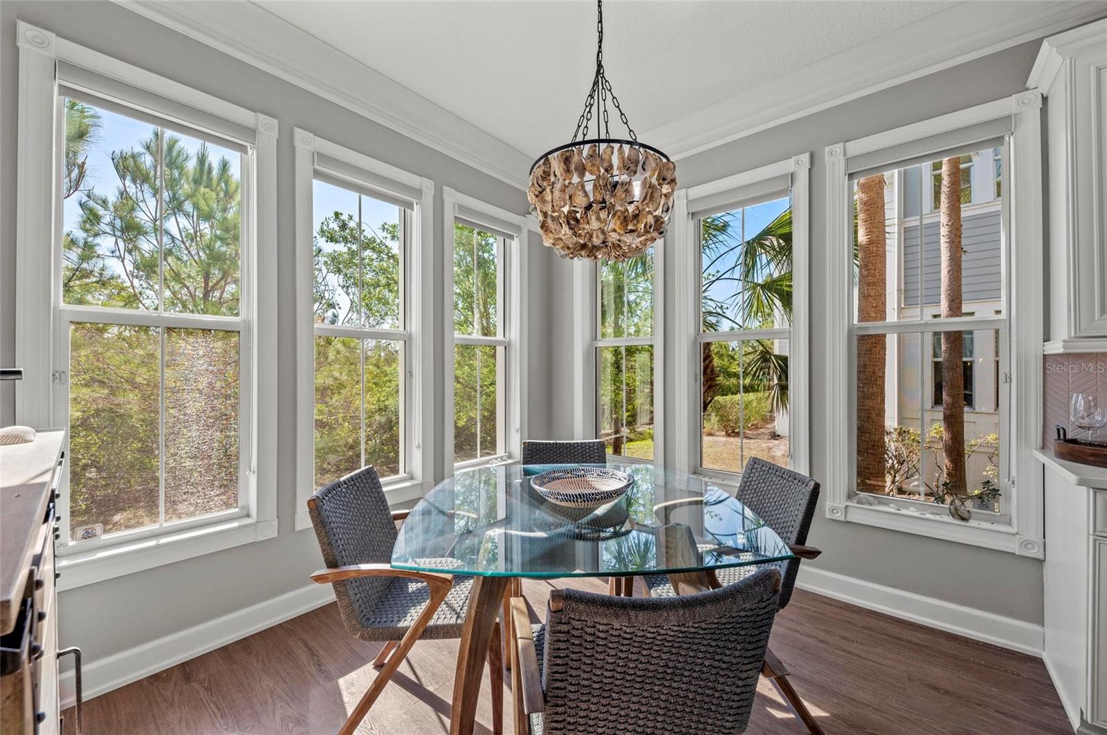 275 SAPPHIRE LAKE DR #101