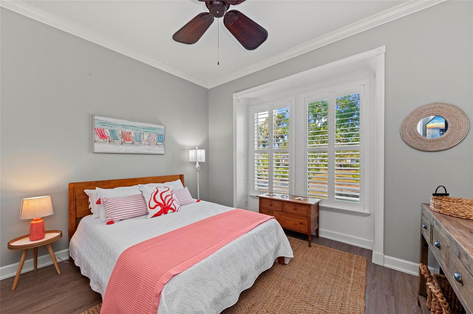 275 SAPPHIRE LAKE DR #101