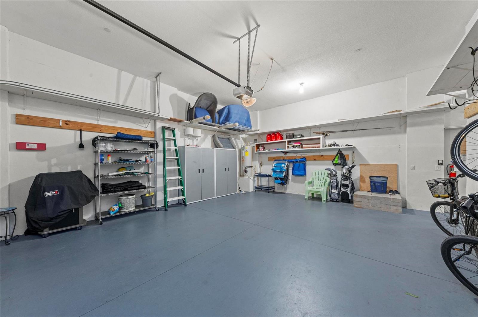 275 SAPPHIRE LAKE DR #101