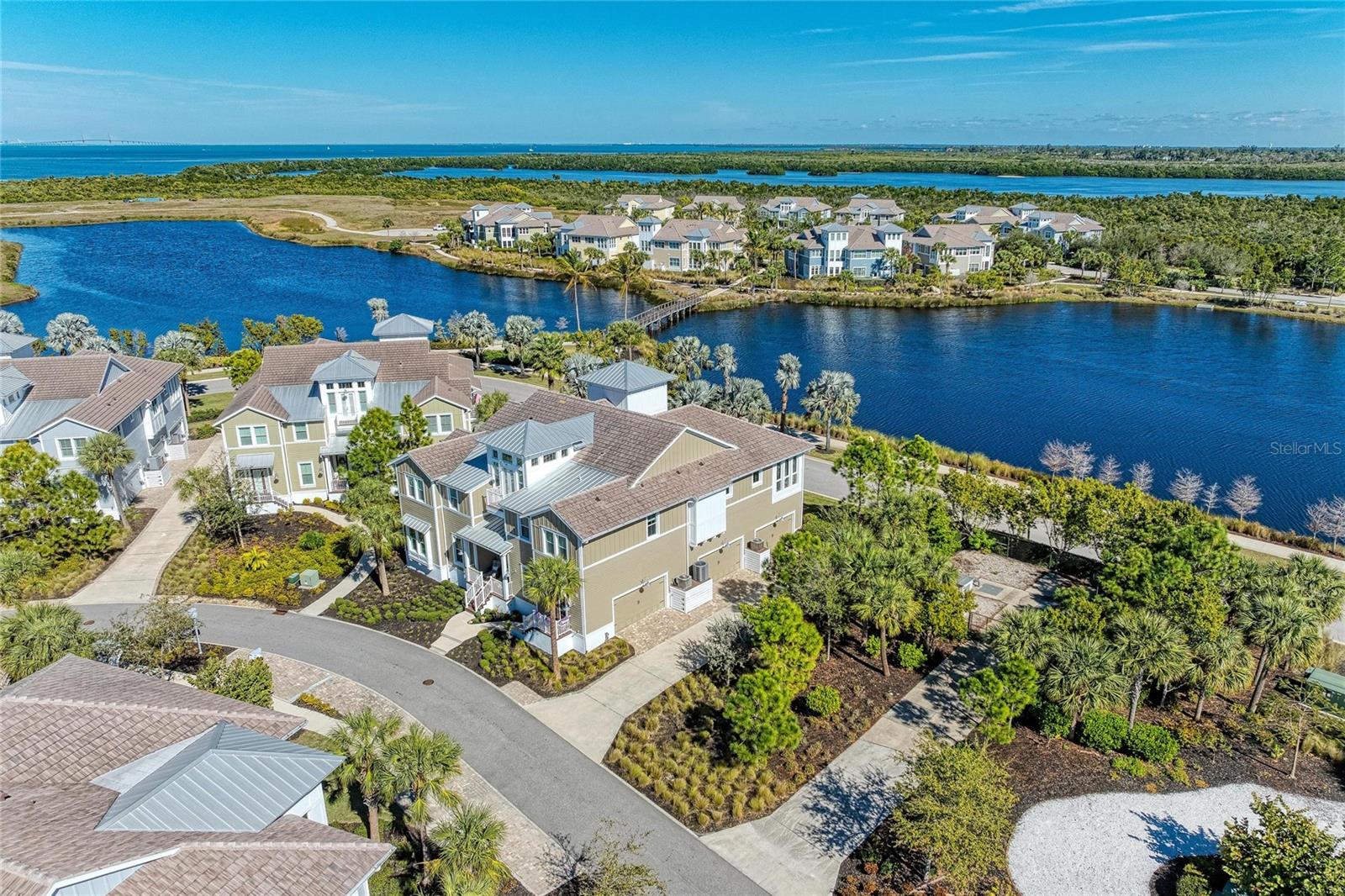 295 COMPASS POINT DR #202