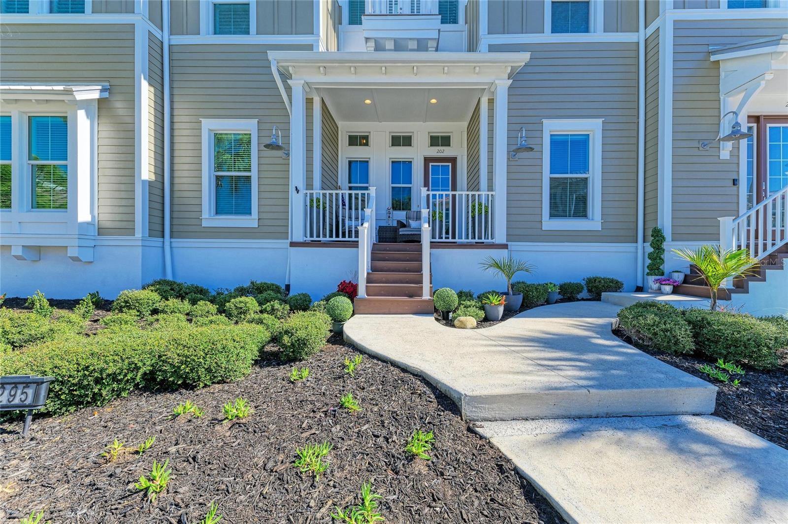 295 COMPASS POINT DR #202